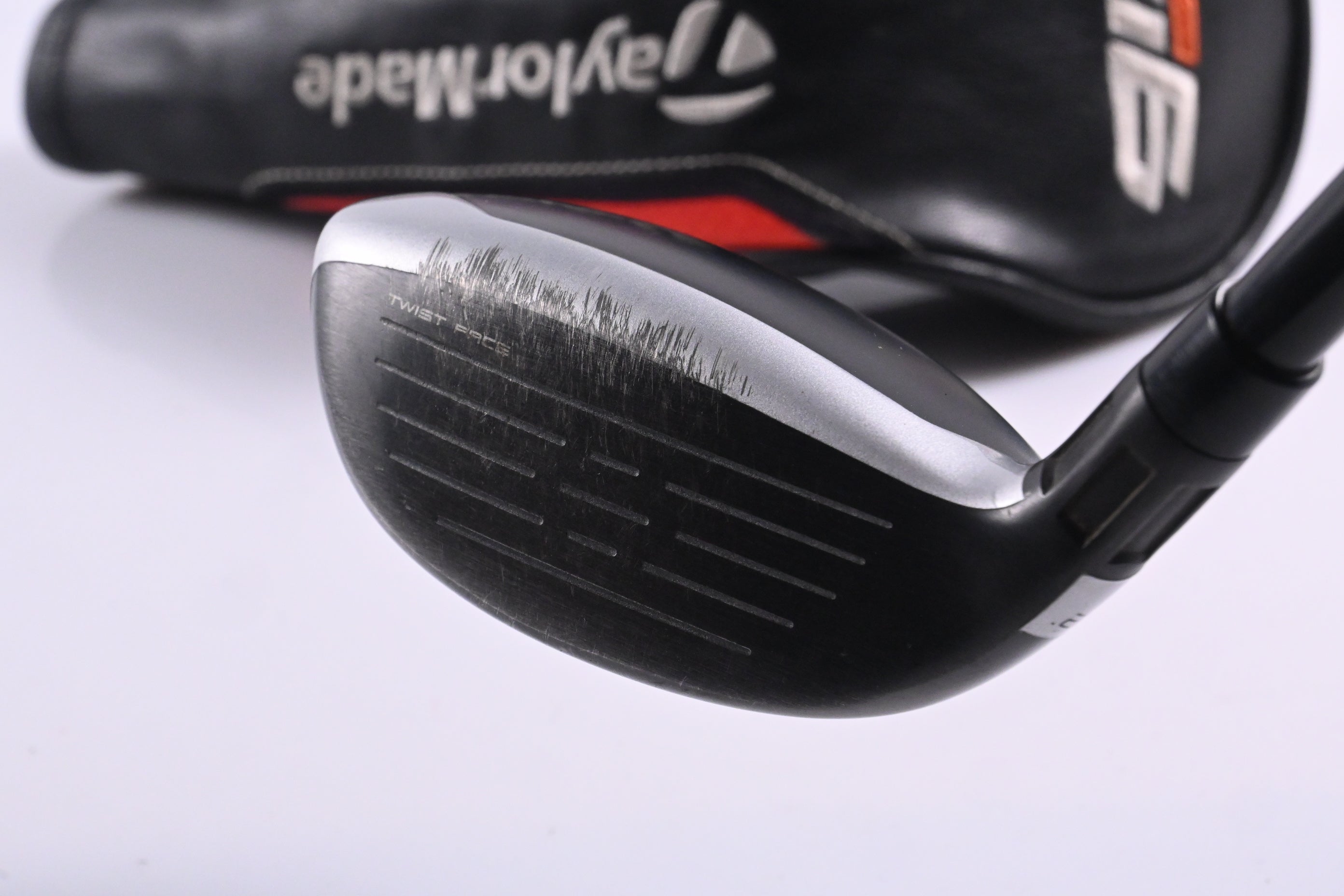Taylormade M6 #4 Hybrid / 22 Degree / Regular Flex Fujikura Atmos Orange 6