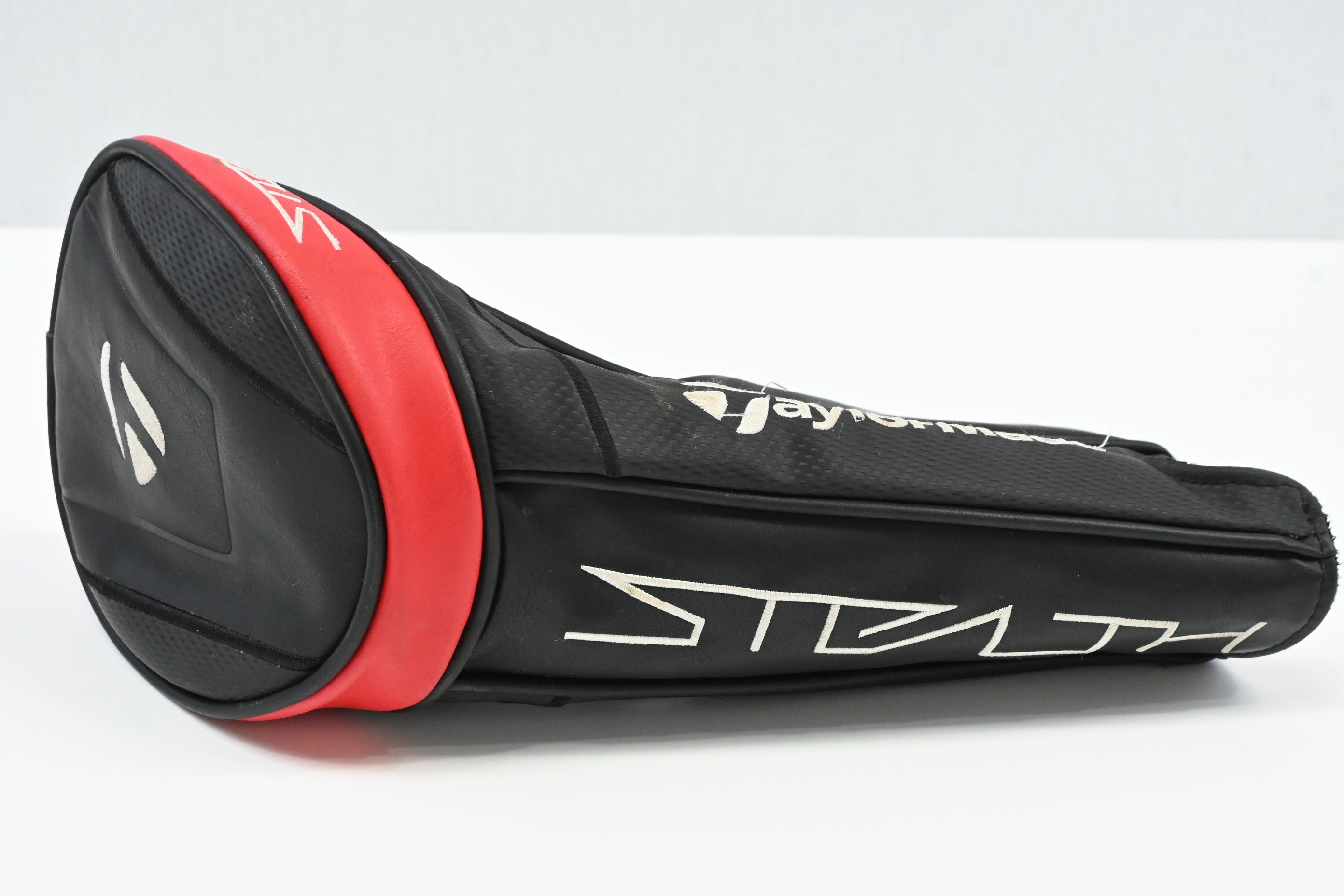 Taylormade Stealth Driver / 10.5 Degree / Stiff Flex PSYKD Crossfire 60 Shaft