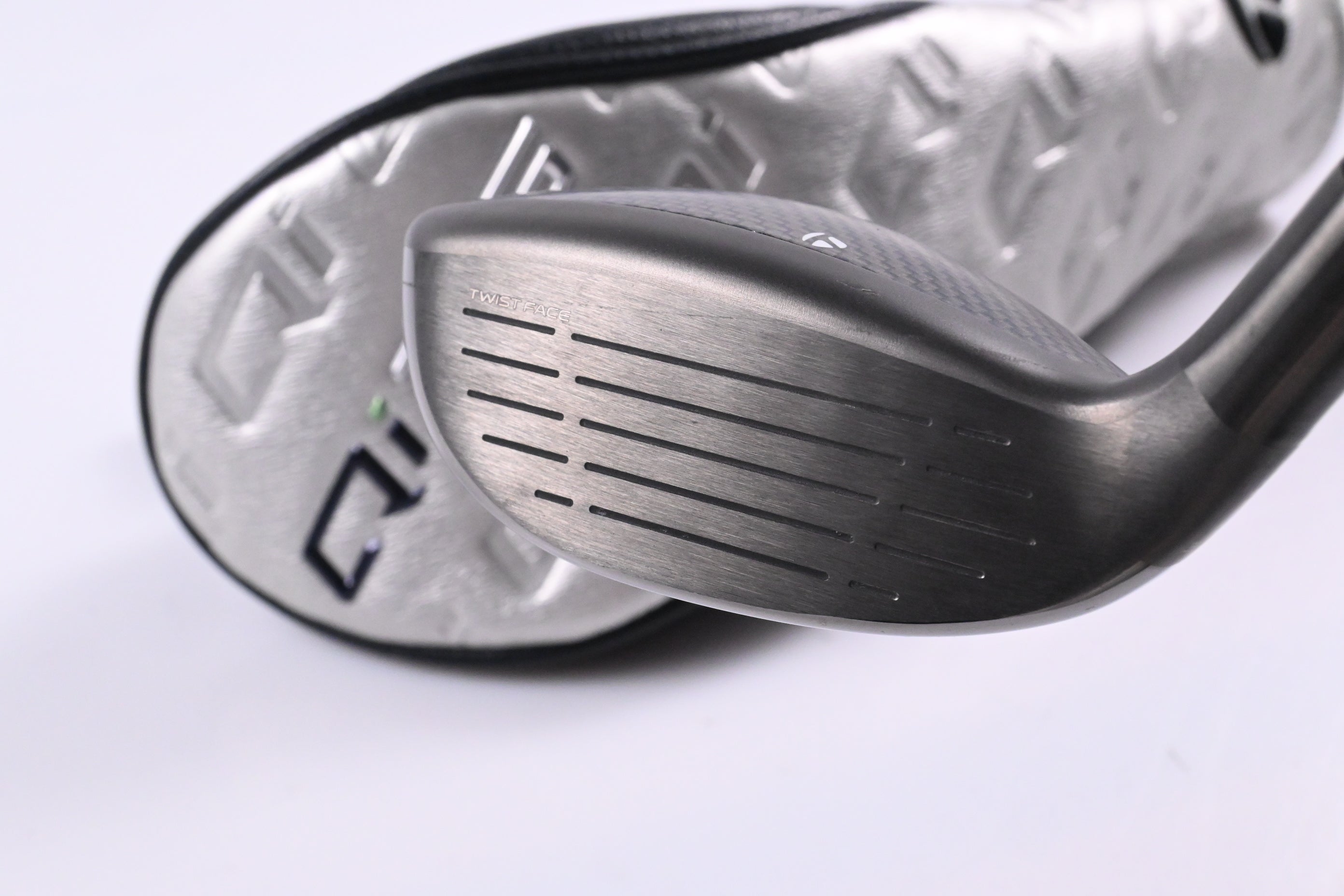 Taylormade Qi35 Max Lite #4 Hybrid / 23 Degree / Regular Flex Vanquish 5 Shaft