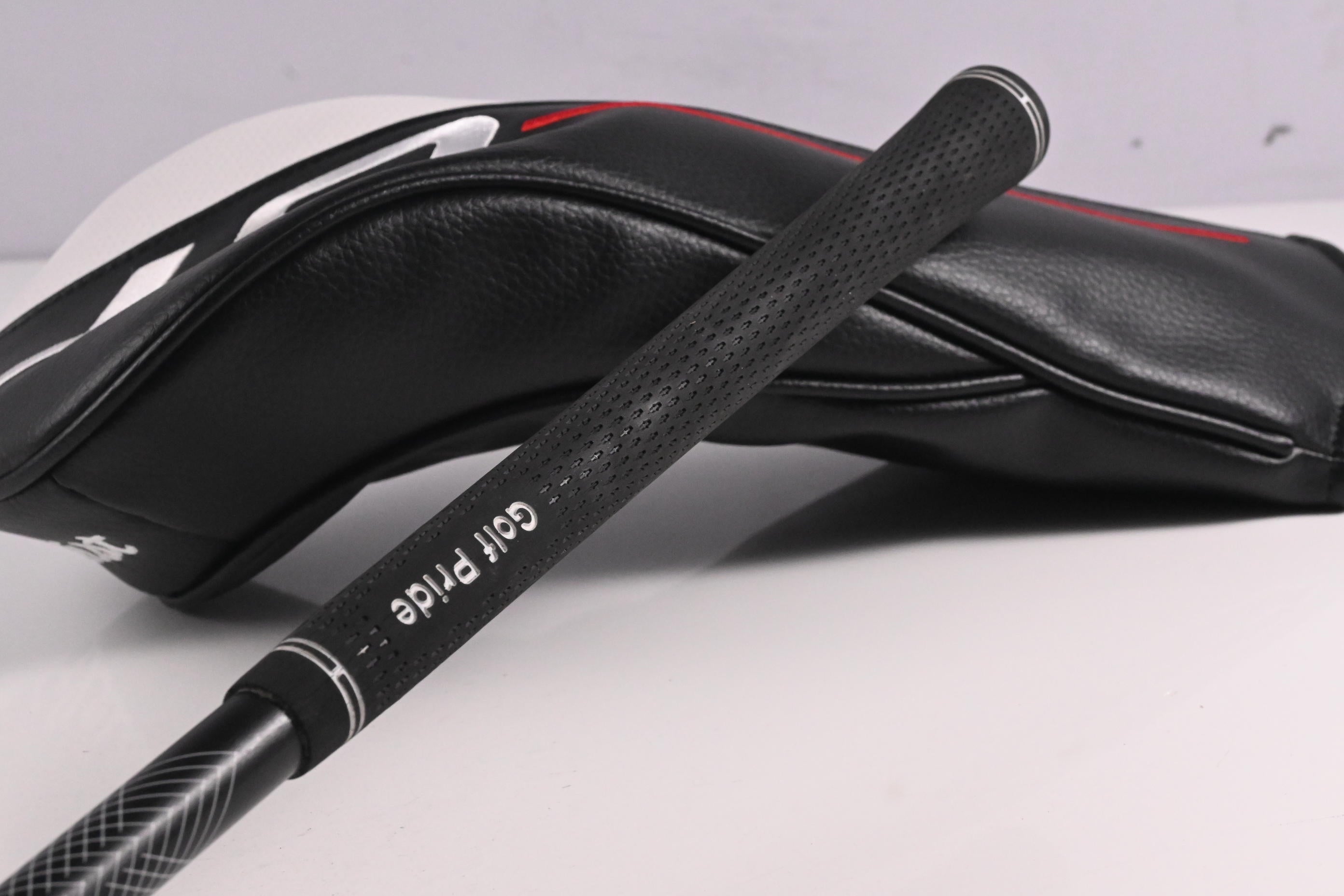 Titleist GT2 Driver / 11 Degree / Stiff Flex UST Proforce V2 6 Shaft