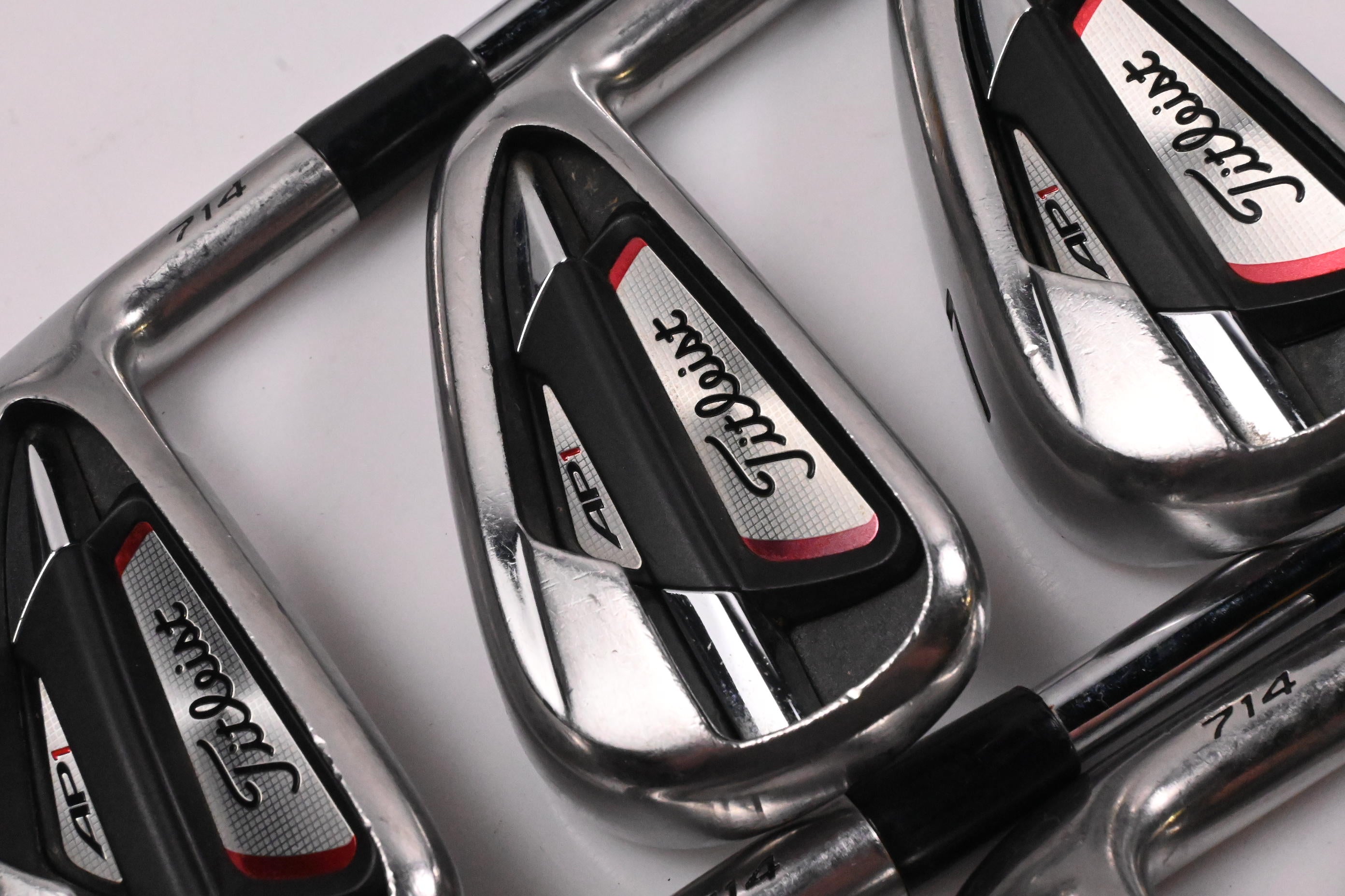 Titleist 714 AP1 Irons / 5-PW / Regular Flex True Temper Dynamic Gold R300