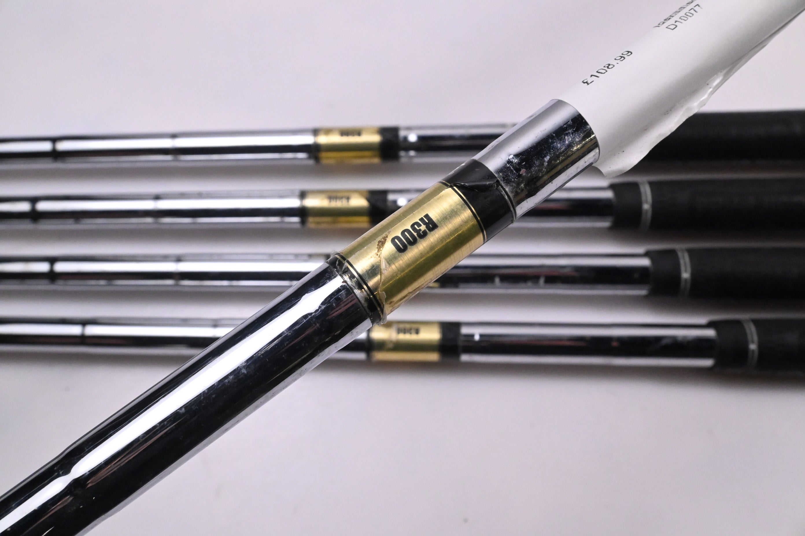 Mizuno MX-200 Irons / 6-PW / Regular Flex Dynamic Gold SL R300 Shafts