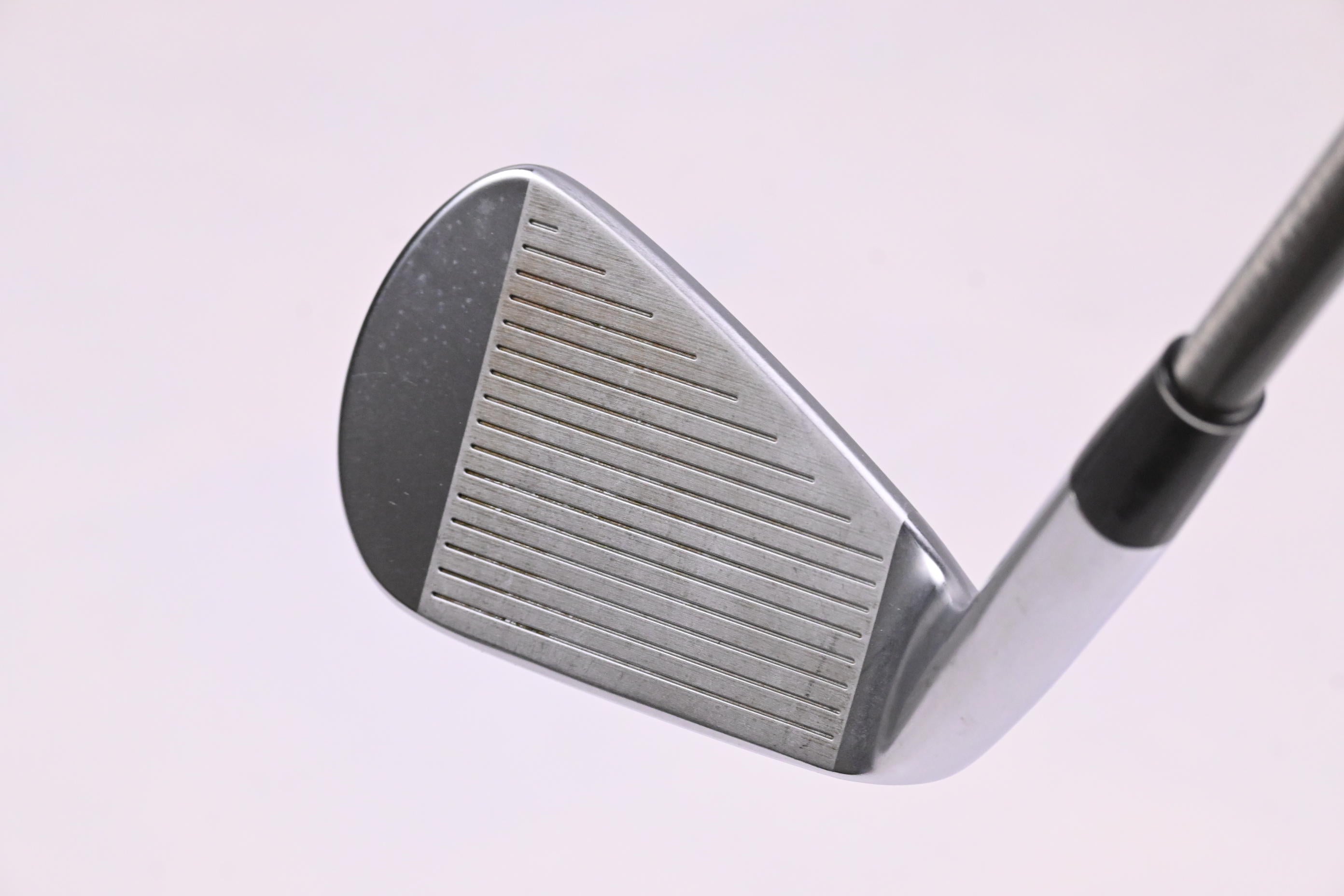 Srixon ZXi5 #8 Iron / Regular Flex Aerotech Steelfiber i70 CW Shaft