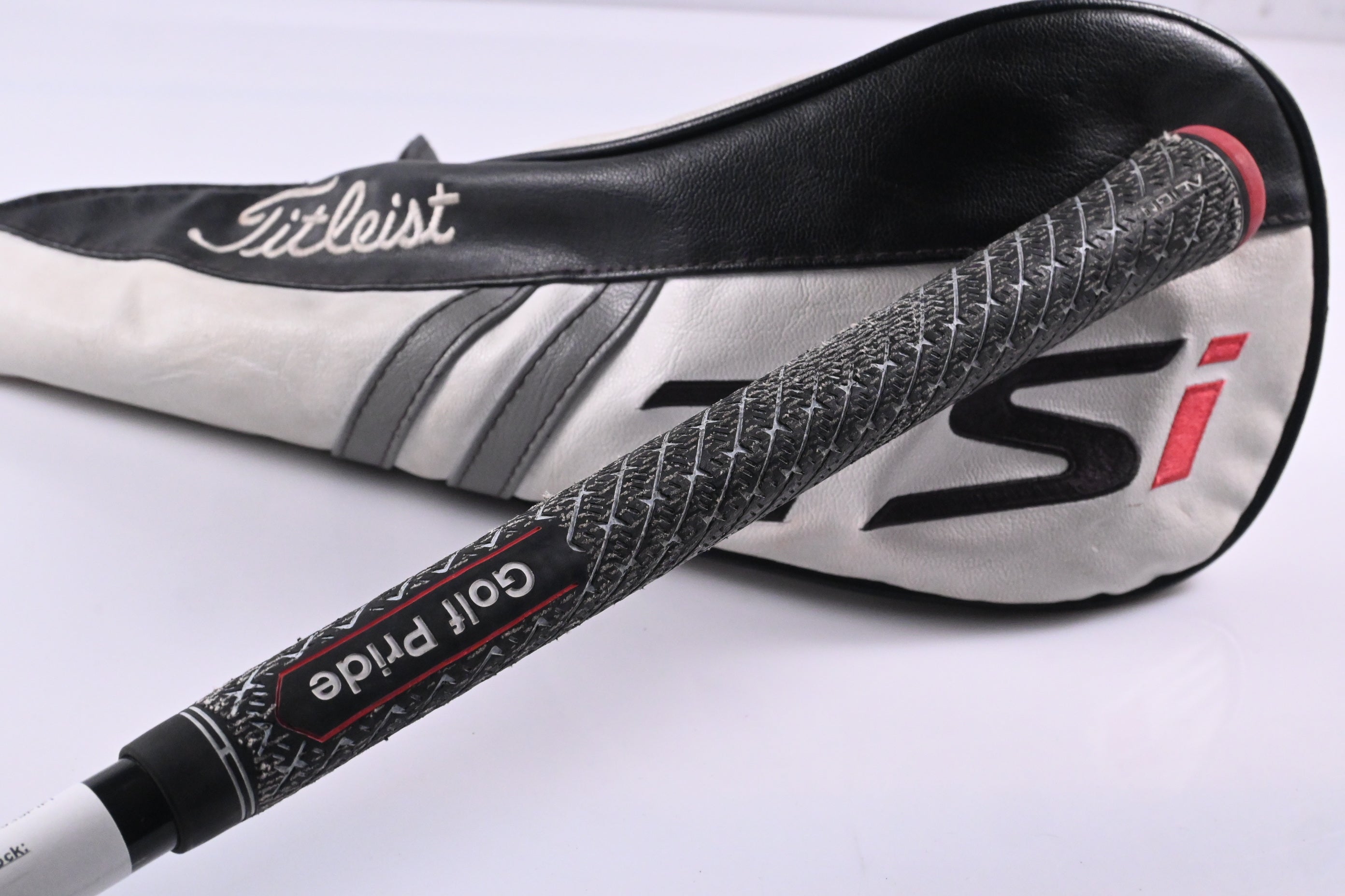 Titleist TSi3 Driver / 8 Degree / X-Flex HZRDUS Smoke Black RDX 60 Shaft