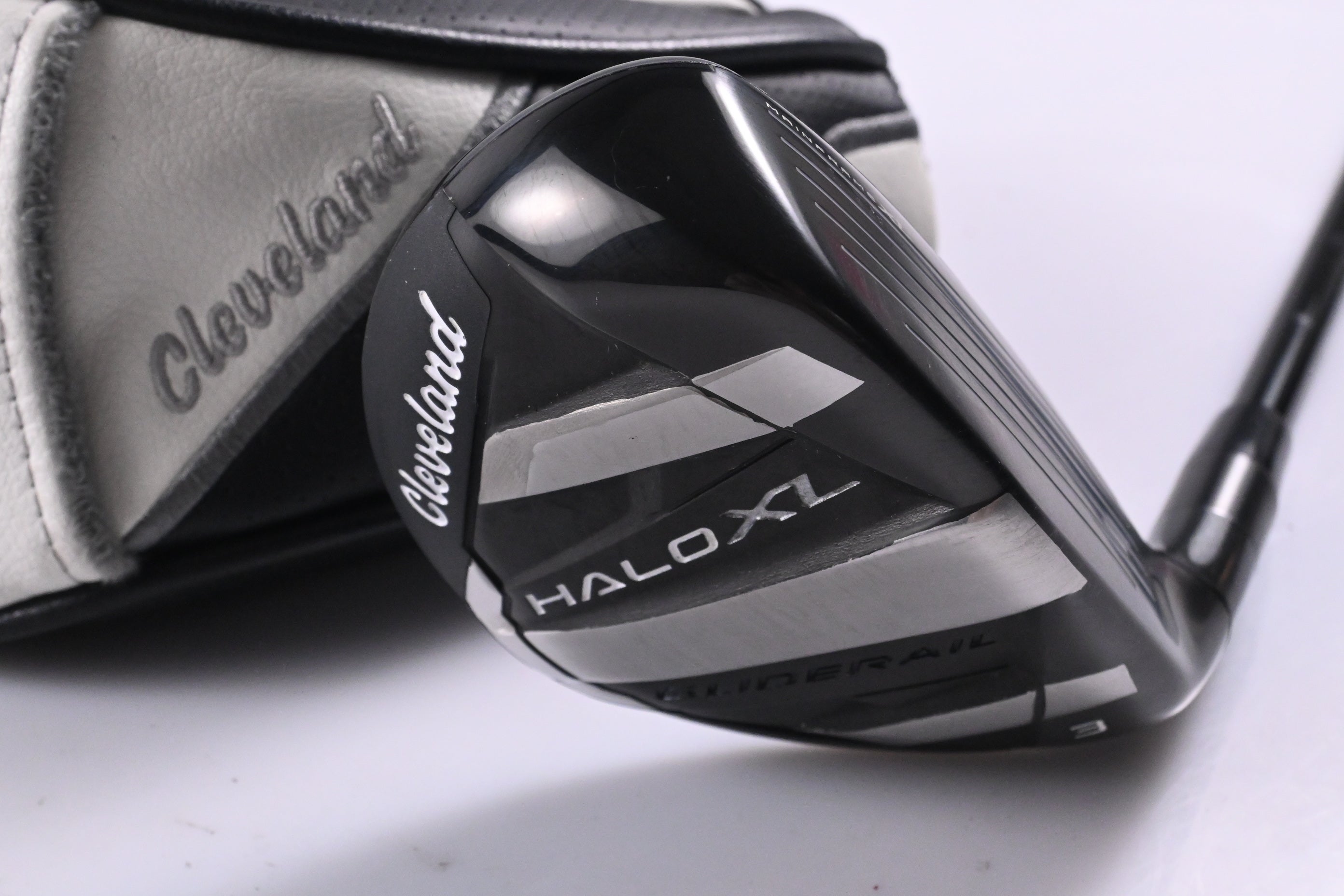 Cleveland Halo XL #3 Hybrid / 18 Degree / Stiff Flex Tensei AV Raw Blue 65 Shaft