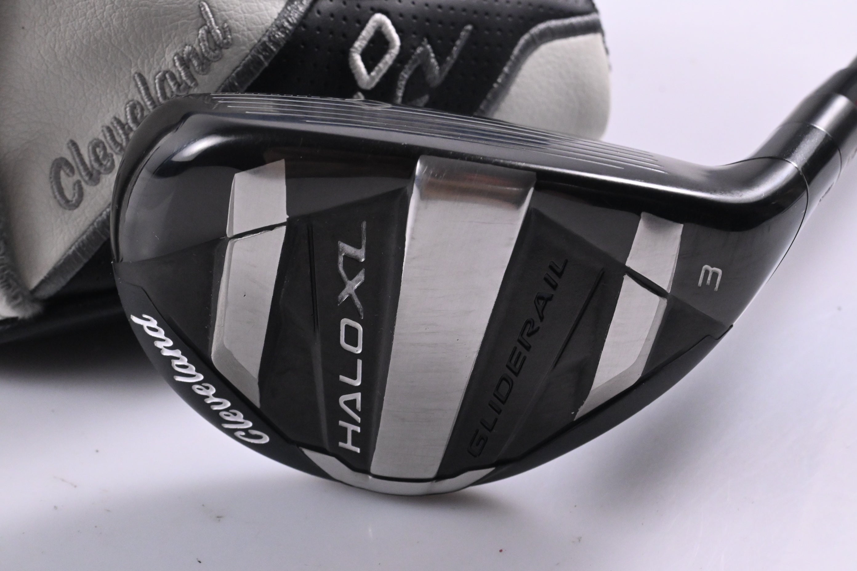 Cleveland Halo XL #3 Hybrid / 18 Degree / Stiff Flex Tensei AV Raw Blue 65 Shaft
