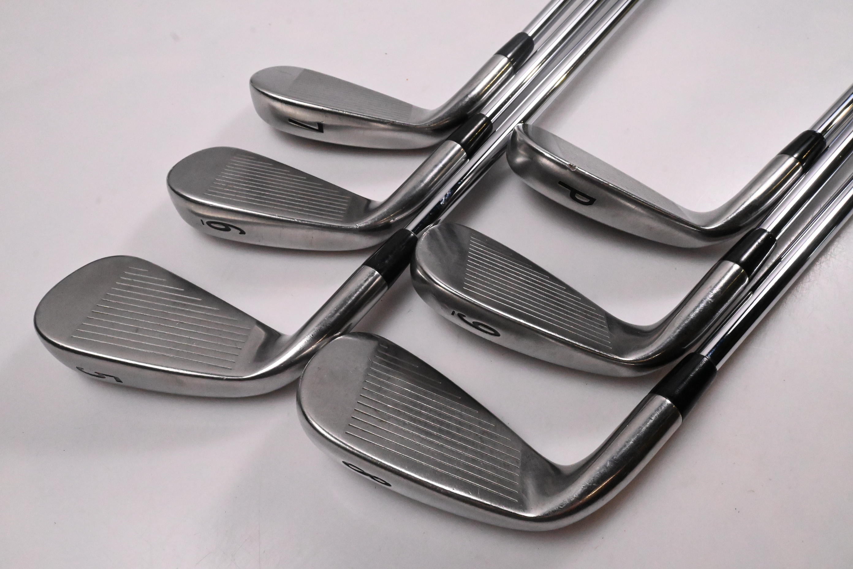 Titleist 714 AP1 Irons / 5-PW / Regular Flex True Temper Dynamic Gold R300