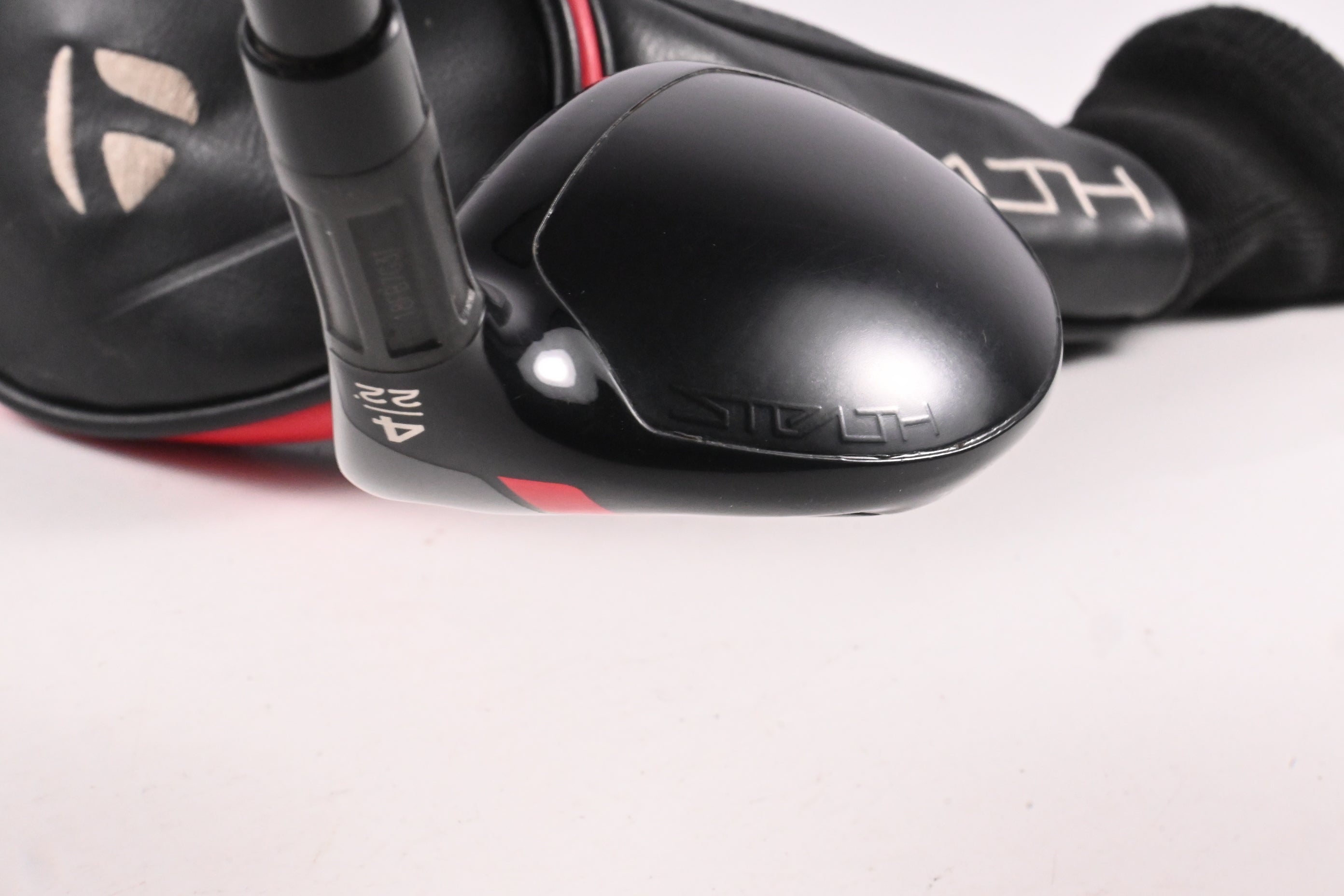 Taylormade Stealth #4 Hybrid / 22 Degree / Regular Flex Fujikura Ventus Red 6