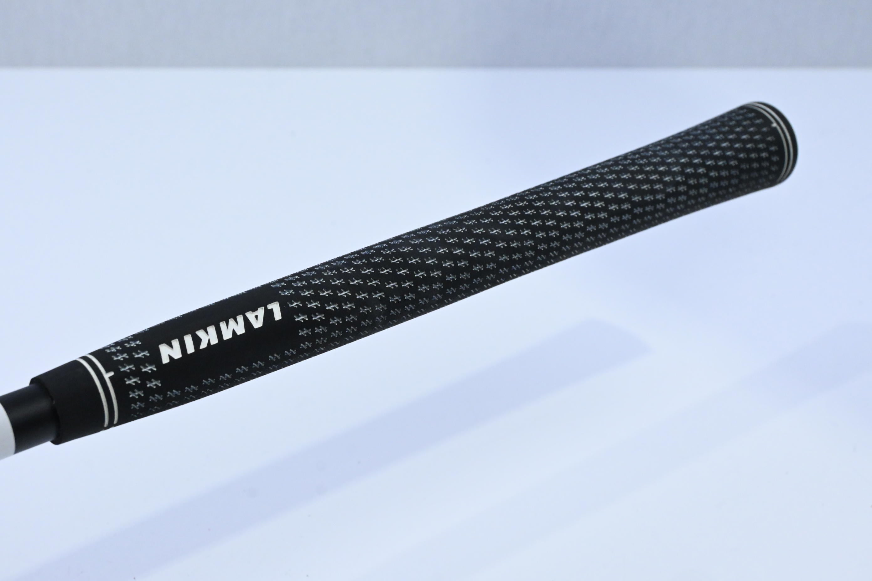 Srixon ZXiU Utility #4 Iron / 23 Degree / Regular Flex MMT 80 Shaft