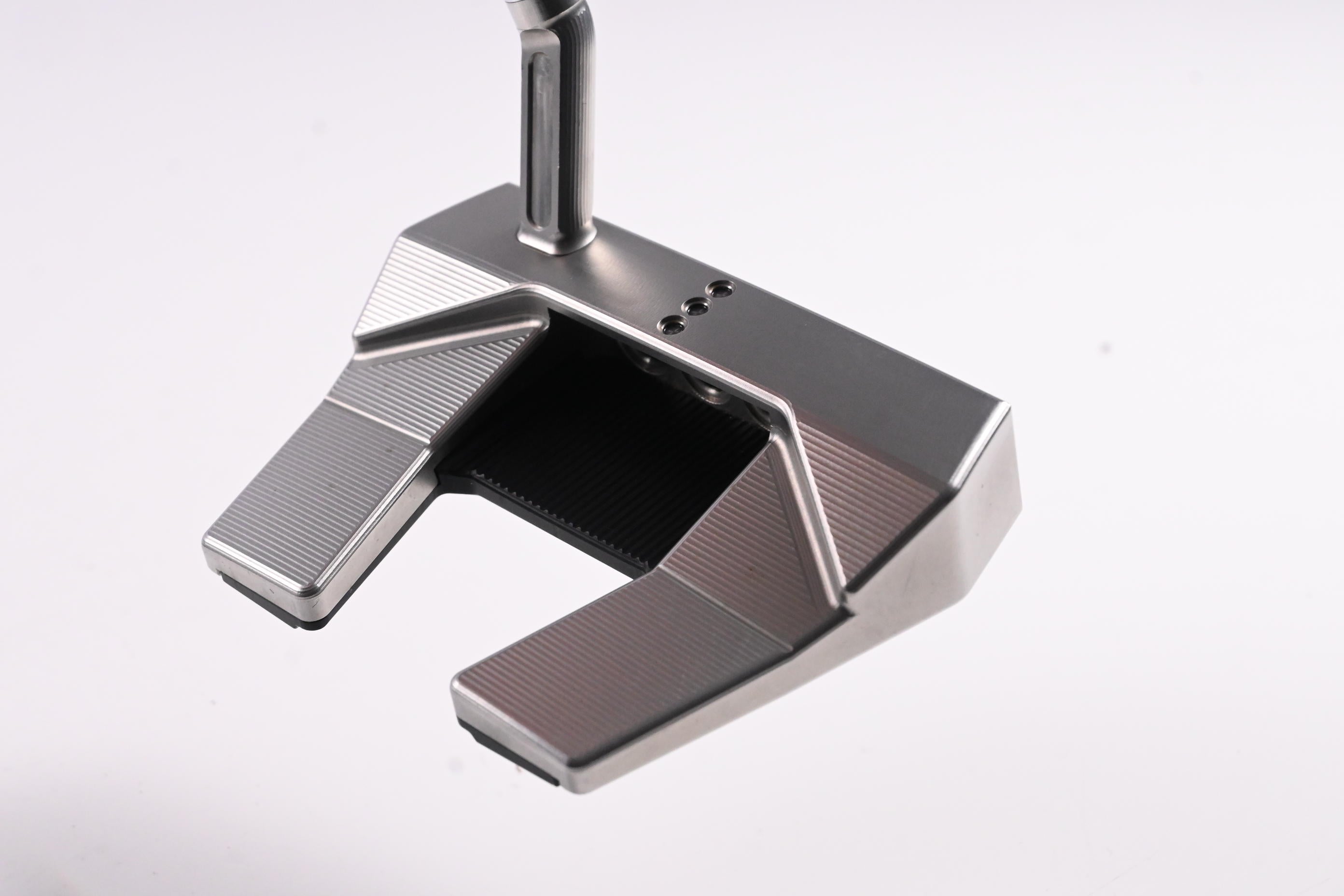 Scotty Cameron 2024 Phantom 5.5 Putter / 32 Inch