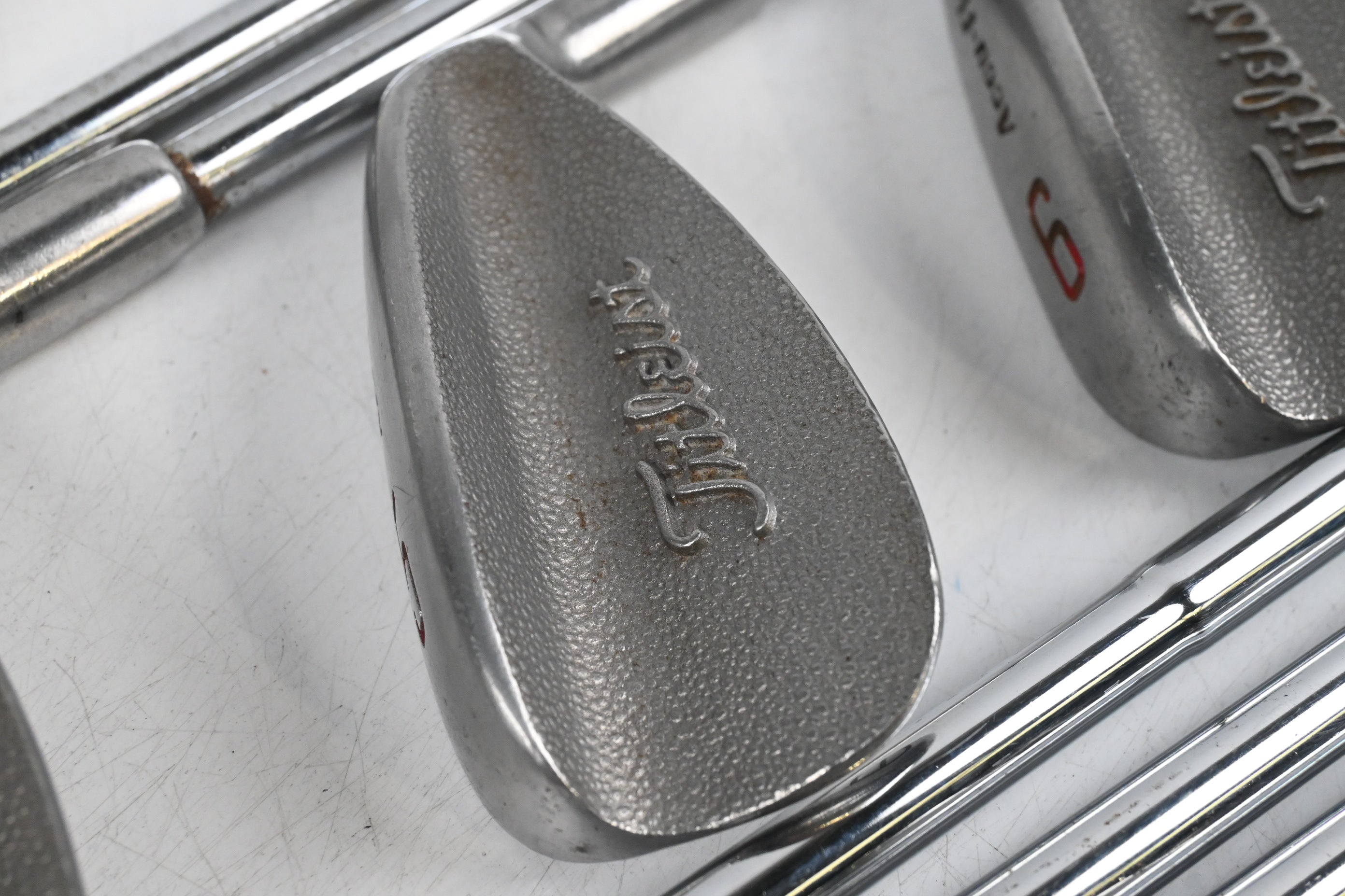 Titleist Accu Flo Irons / 3-PW+SW / Regular Flex True Temper Lite Shafts