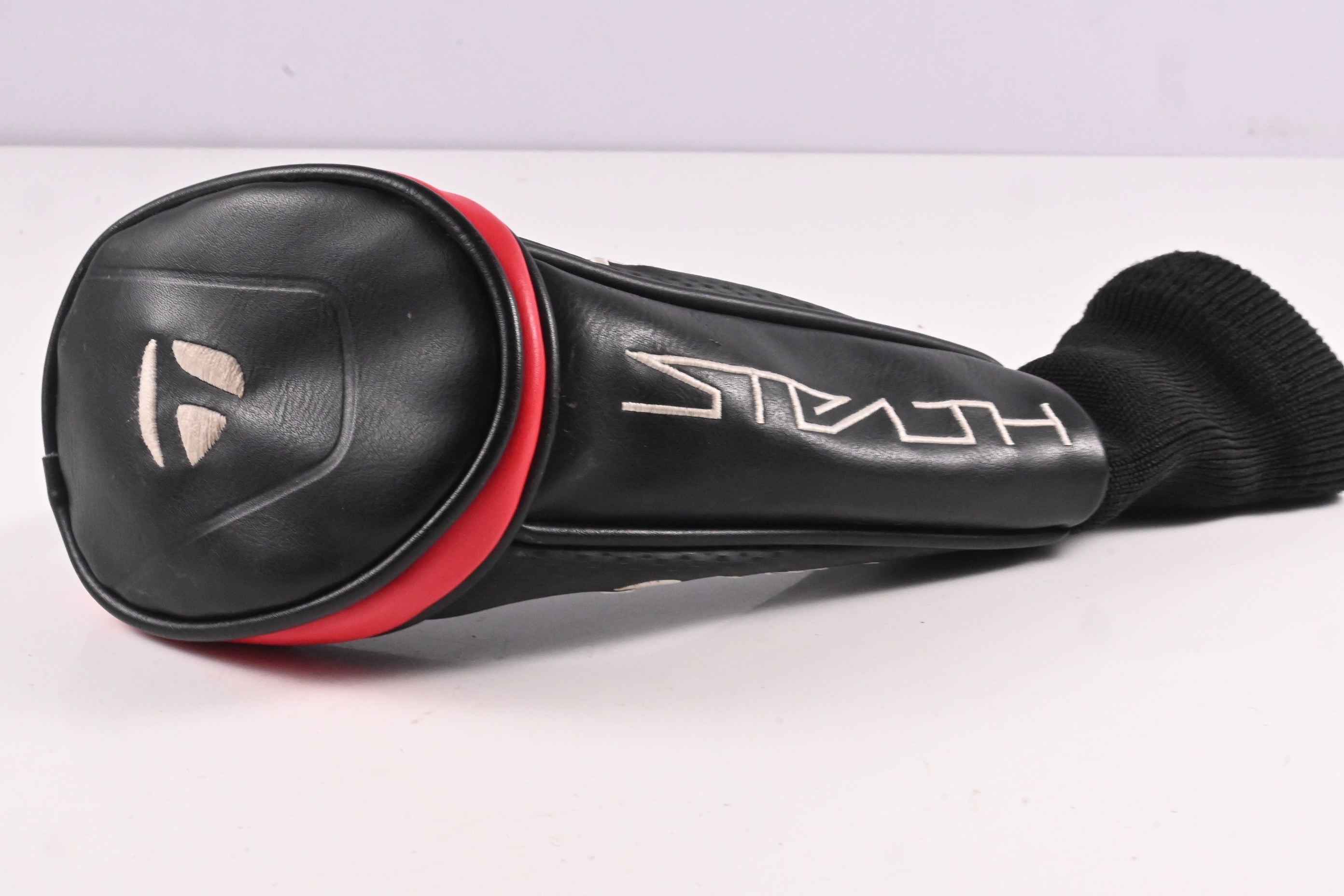 Taylormade Stealth #4 Hybrid / 22 Degree / Regular Flex Fujikura Ventus Red 6