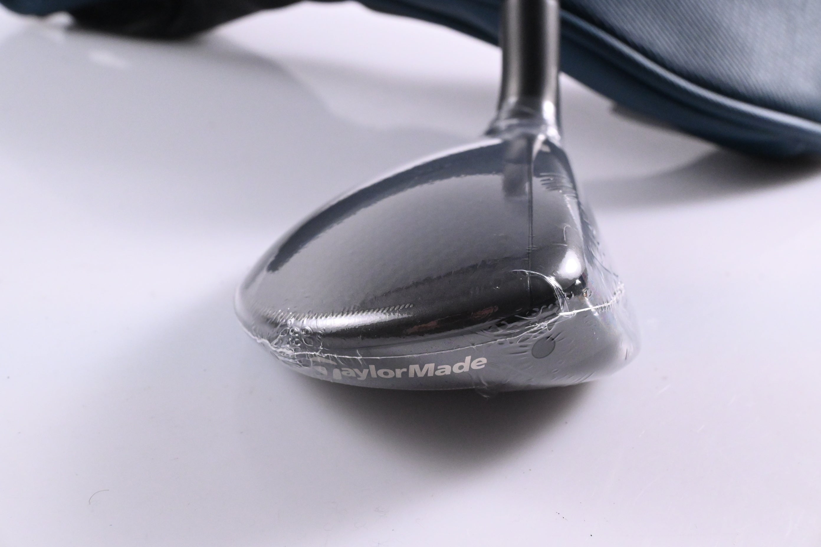 Taylormade Qi4D Max Lite #5 Hybrid / 26 Degree / Senior Flex REAX 45 Shaft