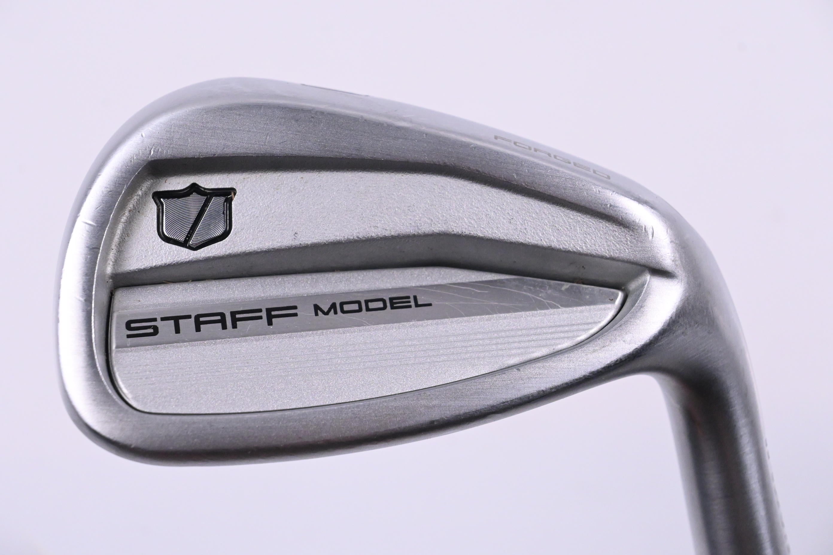 Wilson Staff Model CB 2026 Pitching Wedge / 46 Degree / Stiff Flex KBS Ultralite