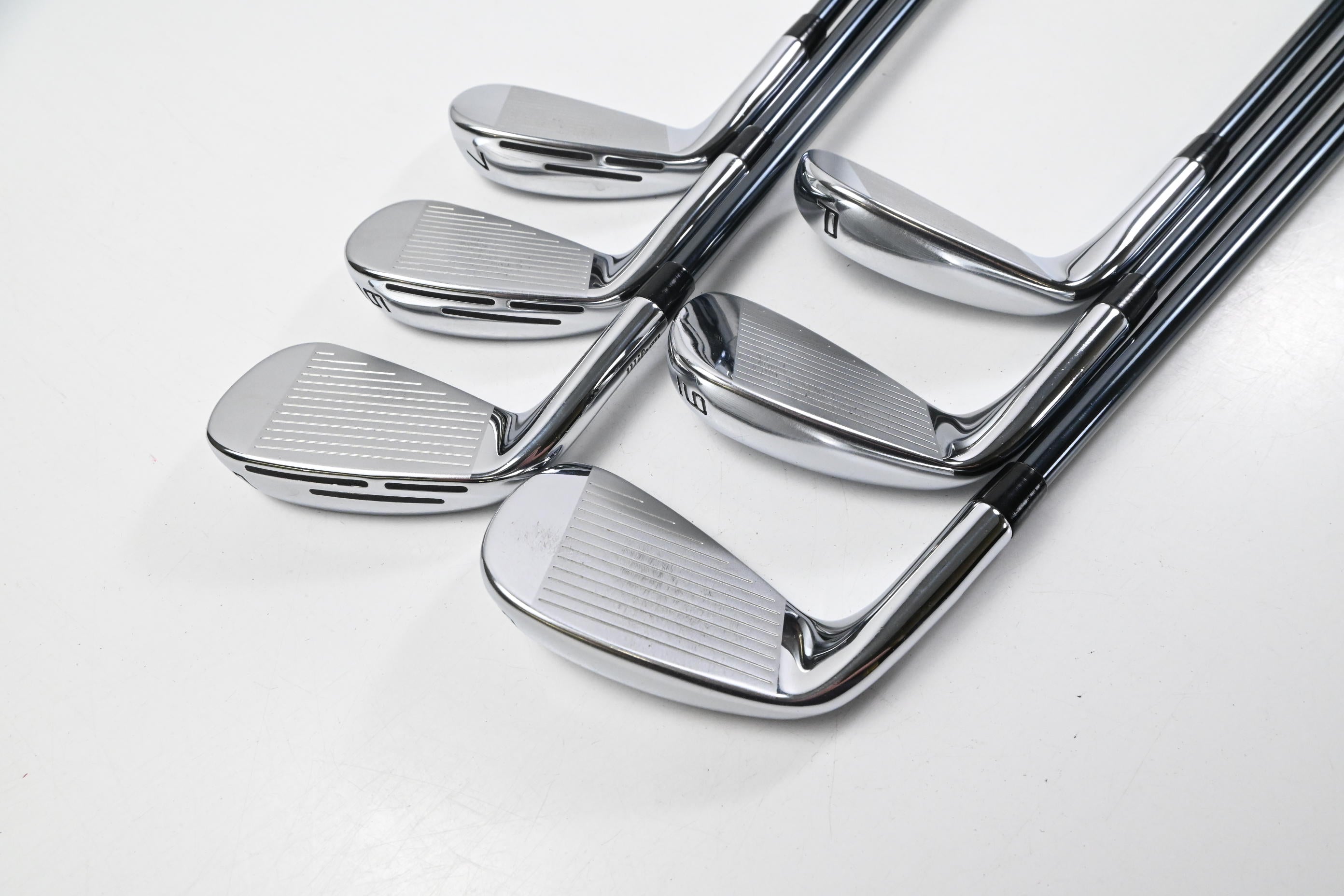 Wilson Dynapwr 2023 Forged Irons / 5-PW / Regular Flex UST HX Recoil DART 70