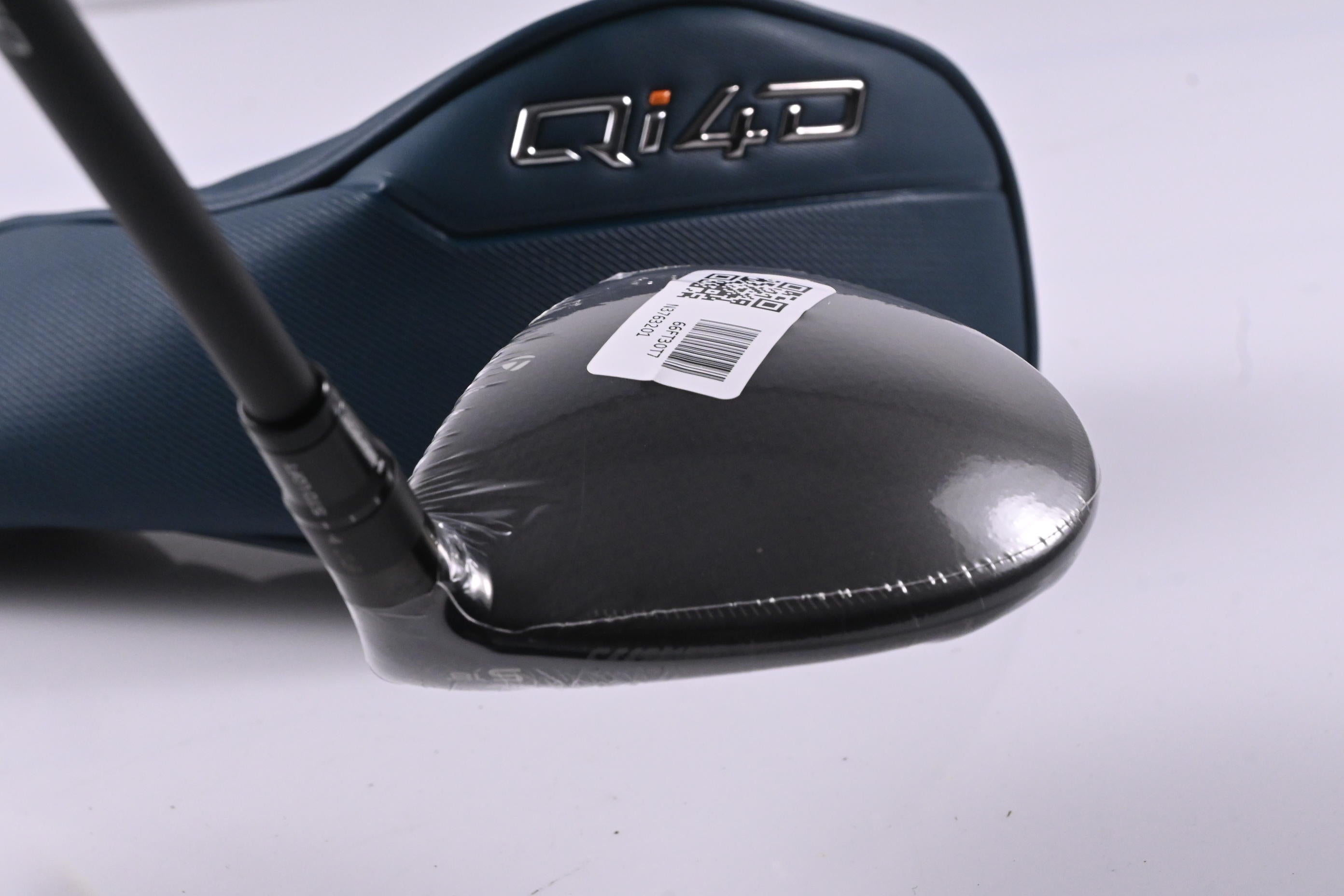 Taylormade Qi4D Max #5 Wood / 18 Degree / Stiff Flex Reax Blue 60 Shaft