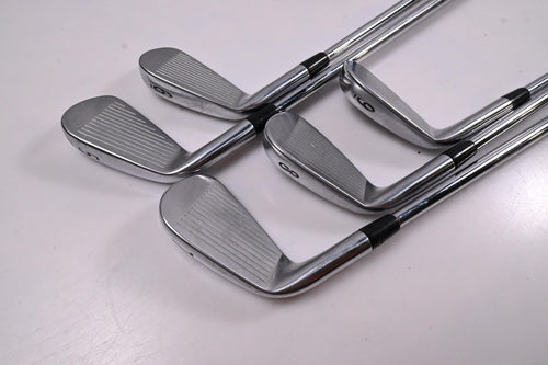 Titleist 716 AP2 Irons / 5-9i / Regular Flex Project X Shafts
