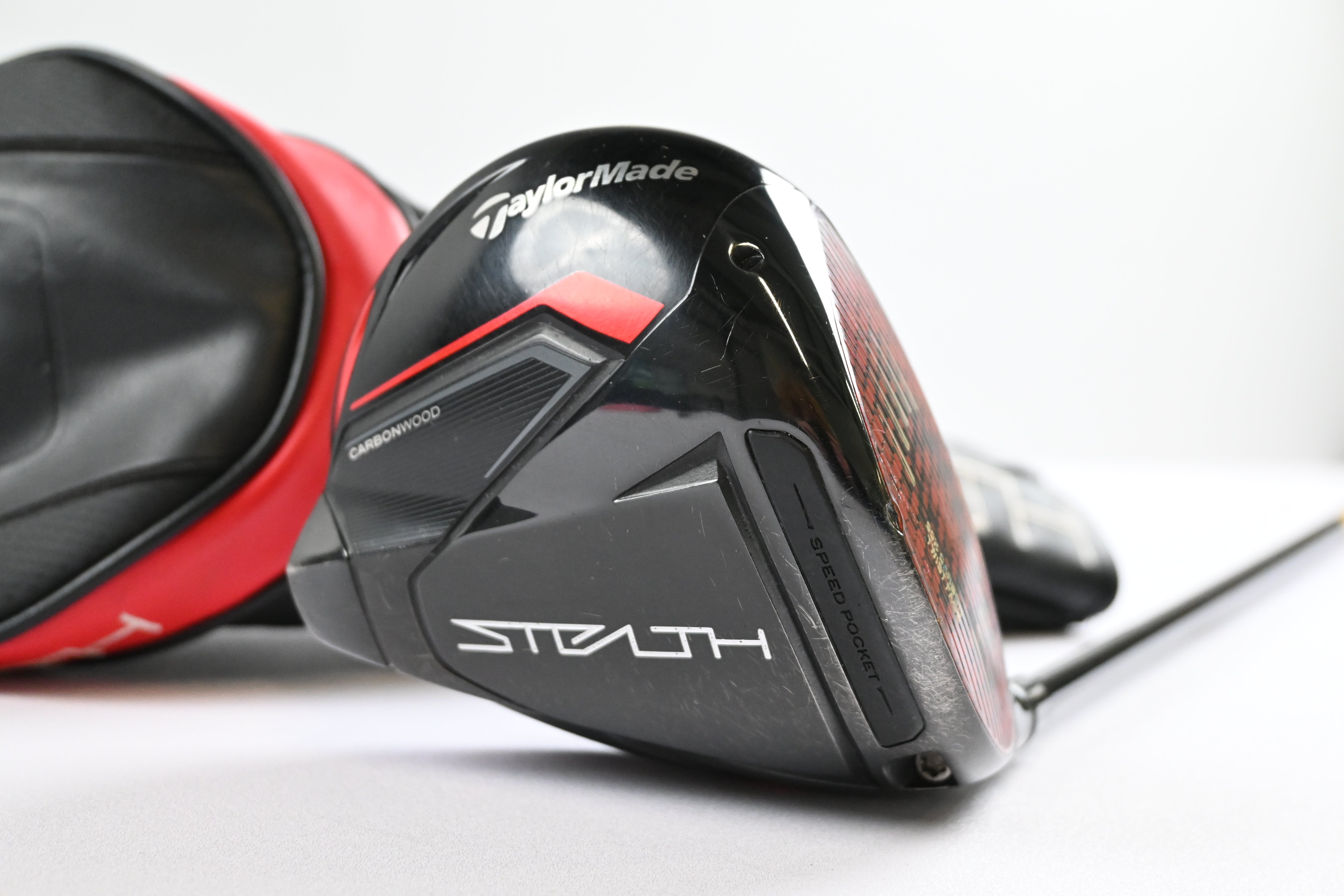 Taylormade Stealth Driver / 9 Degree / Stiff Flex HZRDUS Smoke Red RDX 60