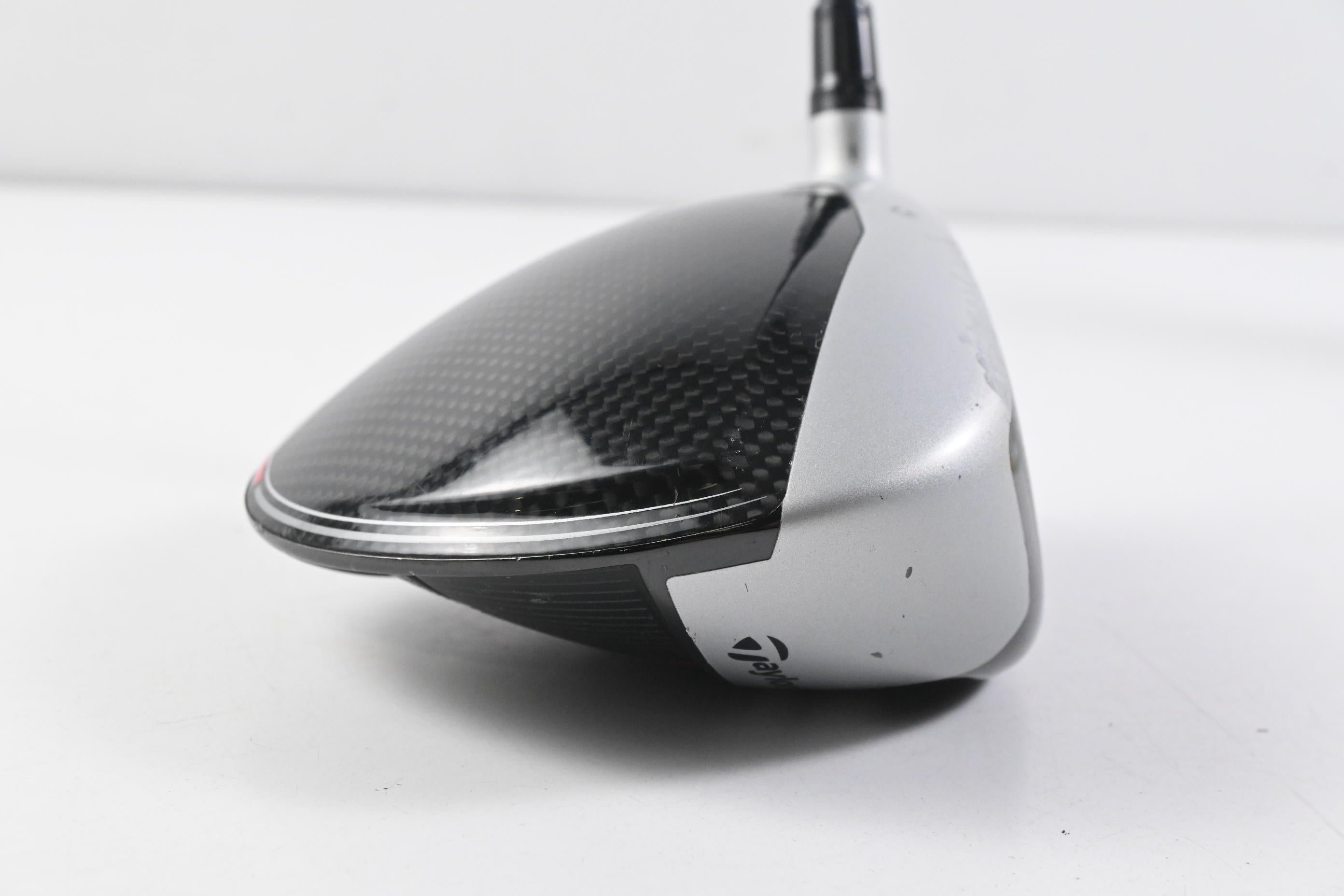 Taylormade M4 Driver / 10.5 Degree / Regular Flex Fujikura Atmos Red 5 Shaft