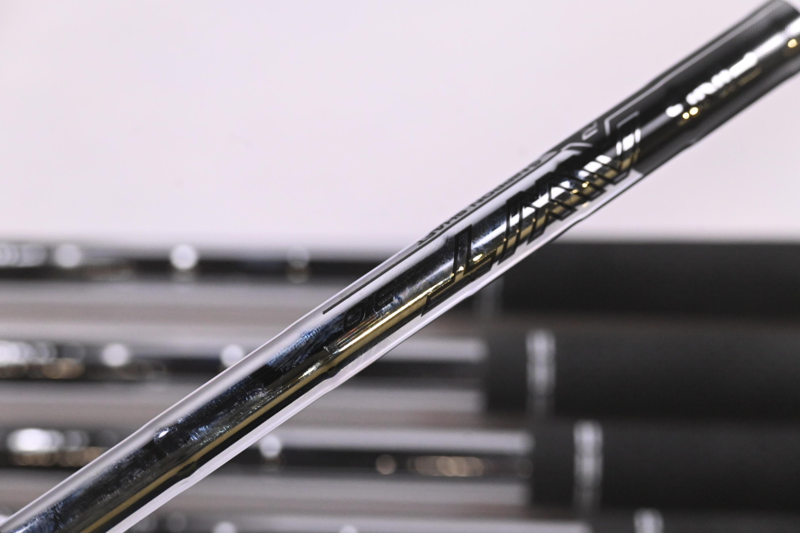 Ping i540 Irons / 6-PW / Red Dot / Regular Flex Ping AWT 3.0 Shafts