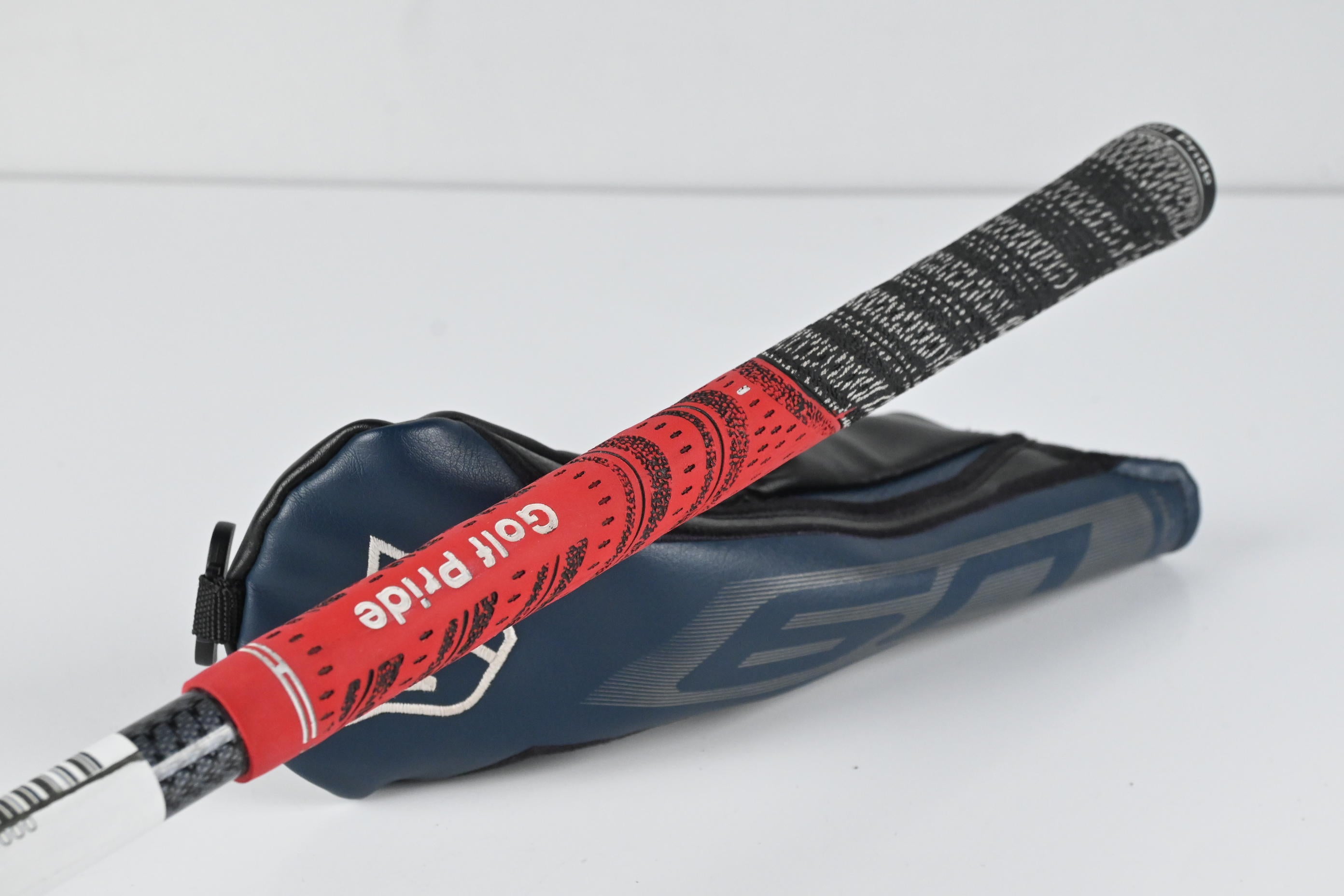 Wilson D9 #4 Hybrid / 22 Degree / Regular Flex Tensei AV White 60 Shaft