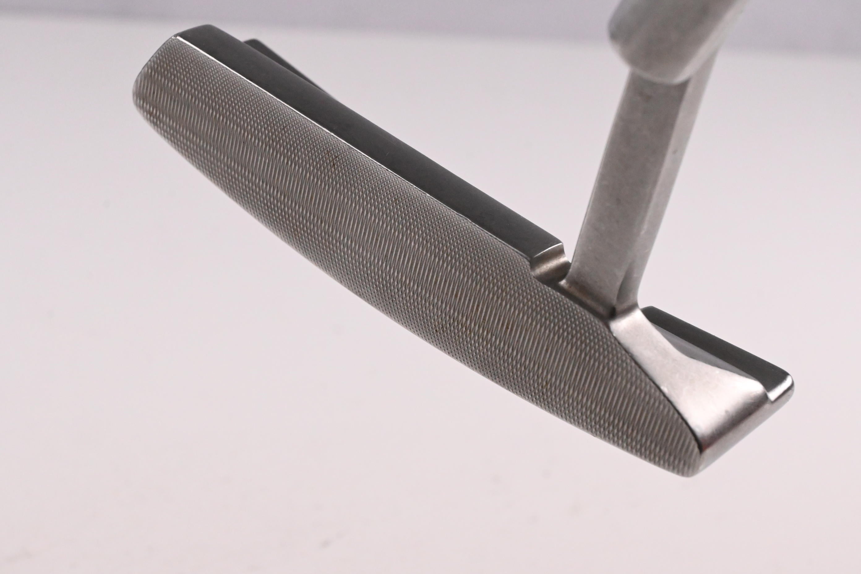 Cleveland Classic Platinum #4 Putter / 34 Inch