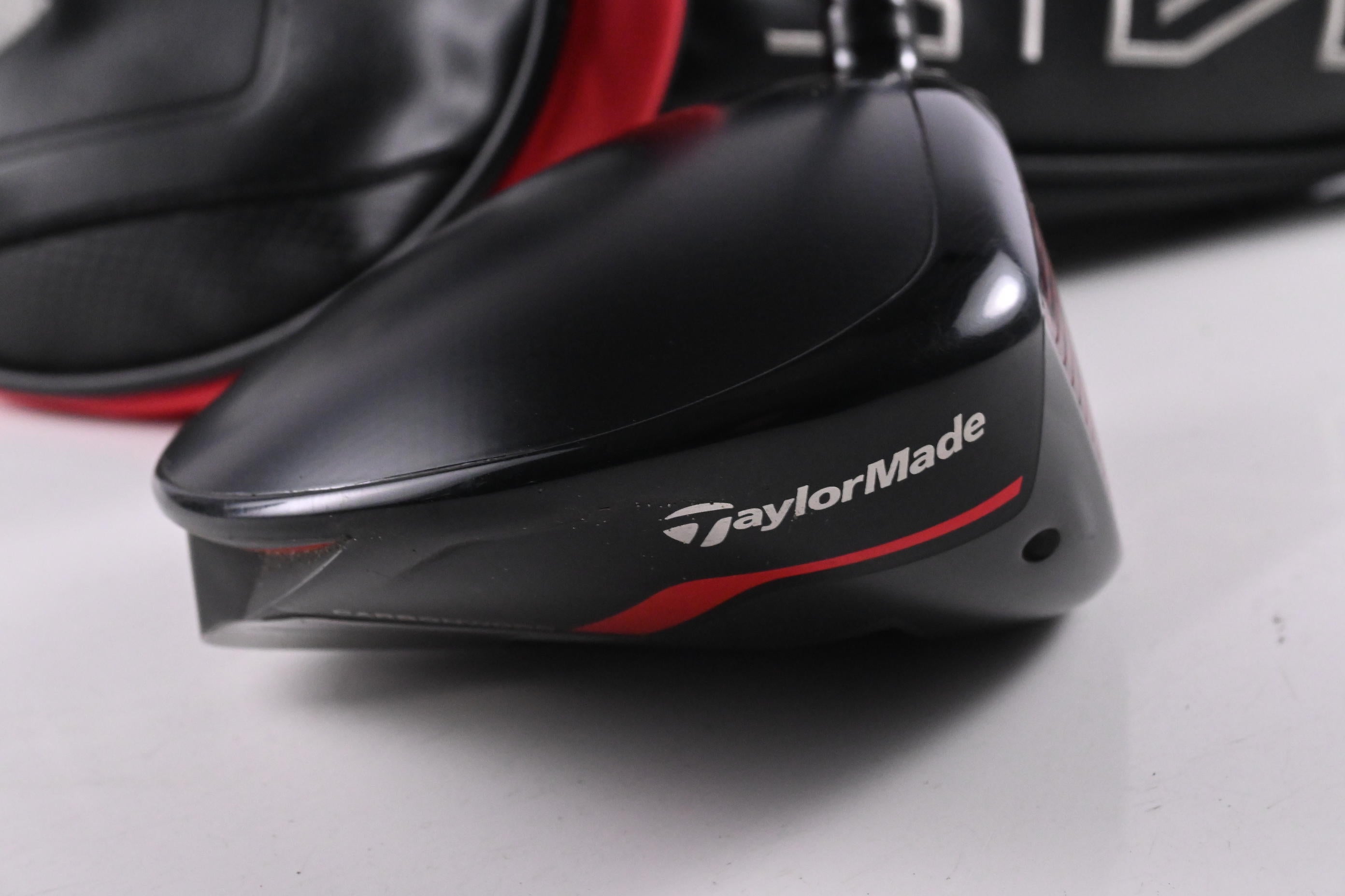 Taylormade Stealth Plus Driver / 9 Degree / Regular Flex Fujikura Ventus Red 5