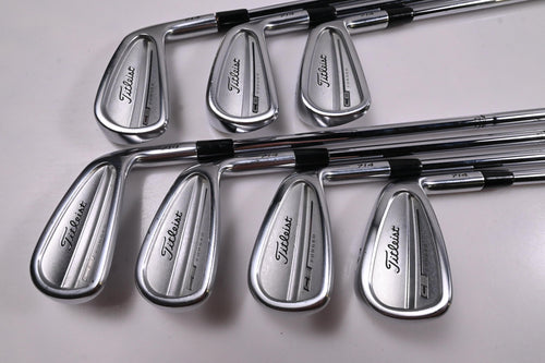 Titleist 714 CB Irons / 4-PW / Stiff Flex Dynamic Gold S300 Shafts