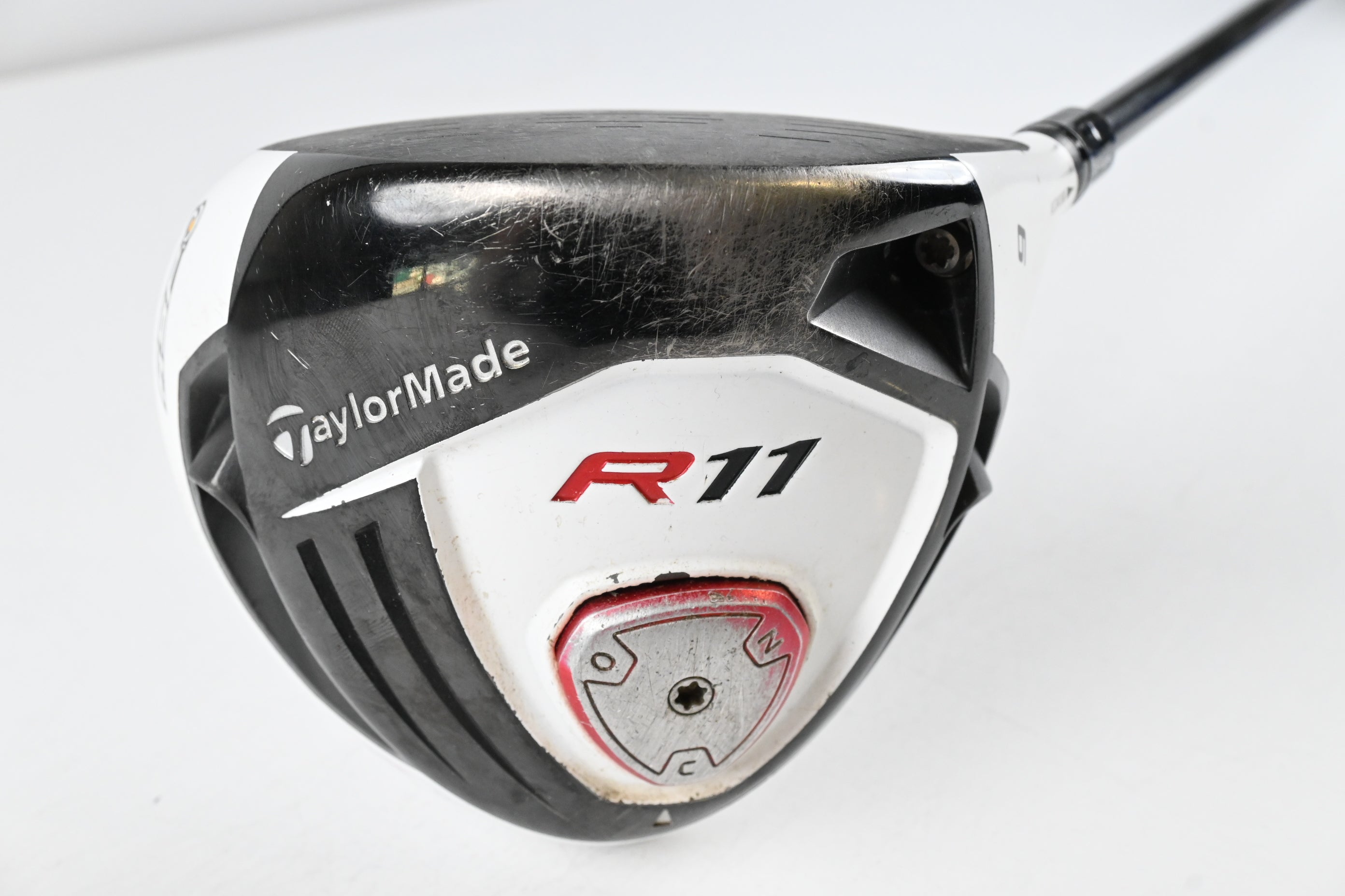 Taylormade R11 Driver / 9 Degree / Stiff Flex Fujikura Blur 60 Shaft