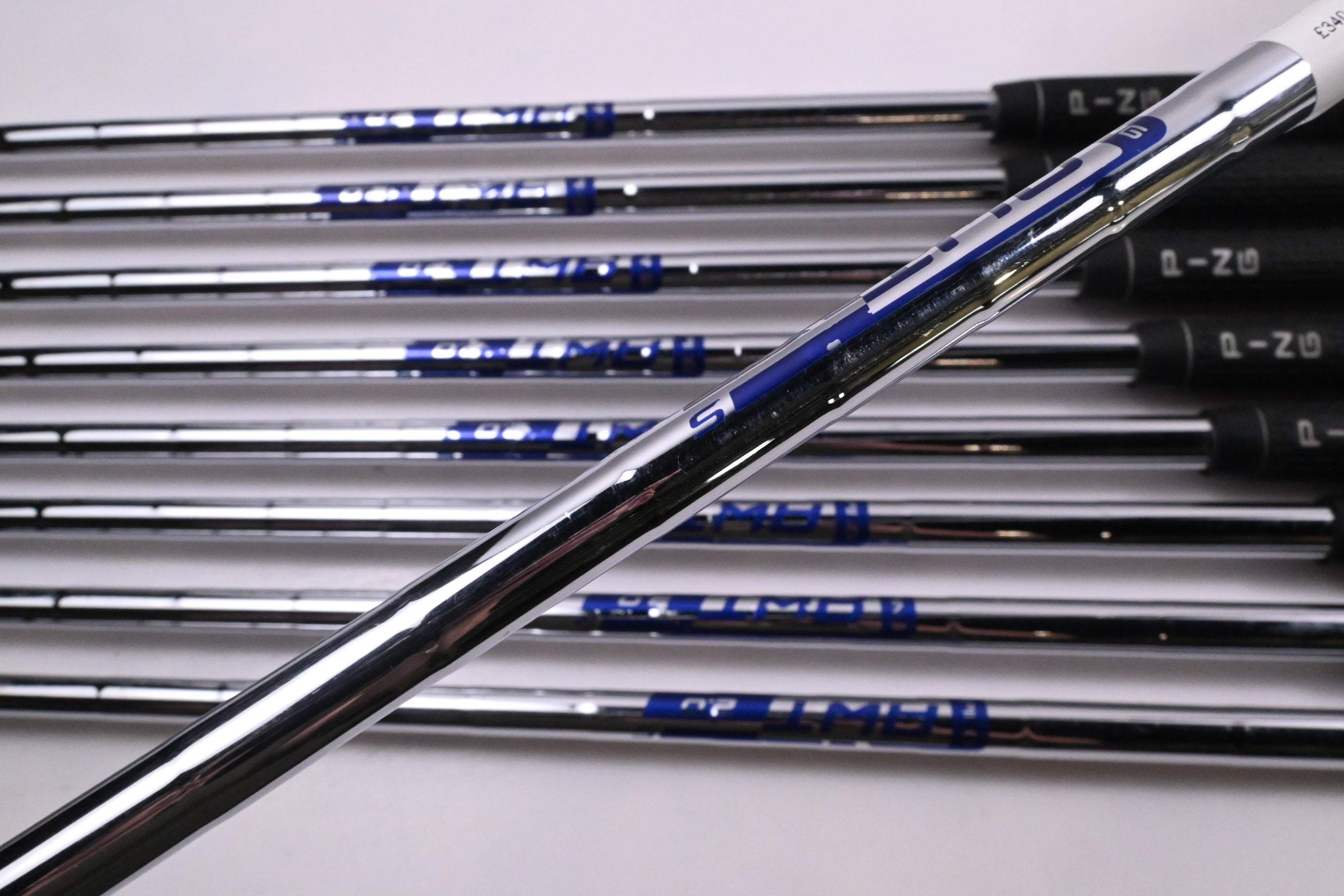 Ping i-Series E1 Irons / 3-PW+GW / Red Dot / Stiff Flex Ping AWT 2.0 Shafts