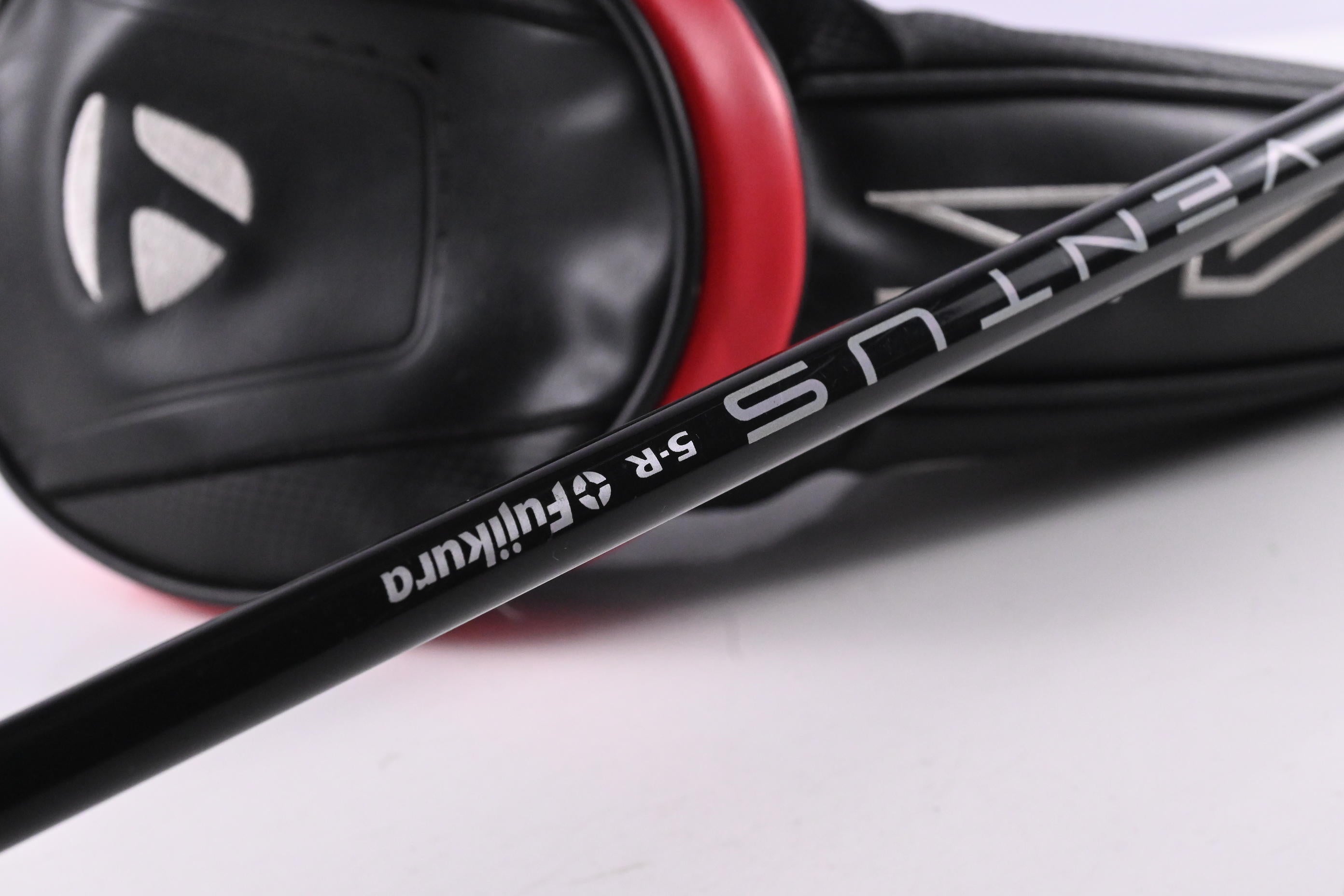 Taylormade Stealth Plus Driver / 9 Degree / Regular Flex Fujikura Ventus Red 5