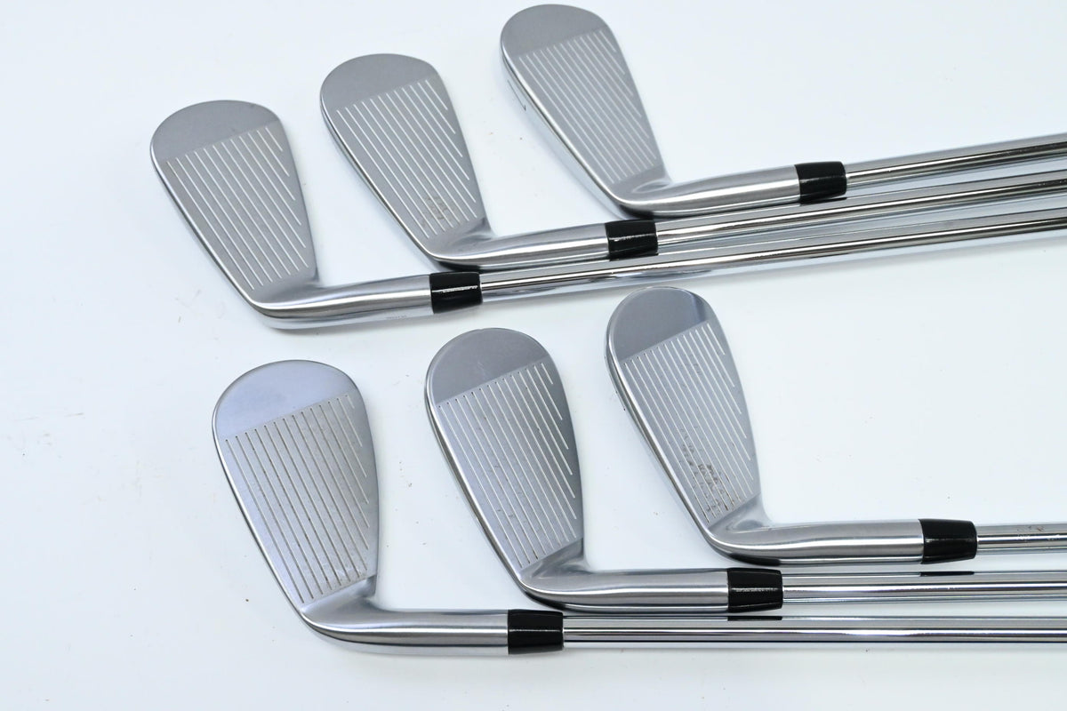 Titleist T250* 2025 Irons / 5-PW / Regular Flex AMT Red Shafts