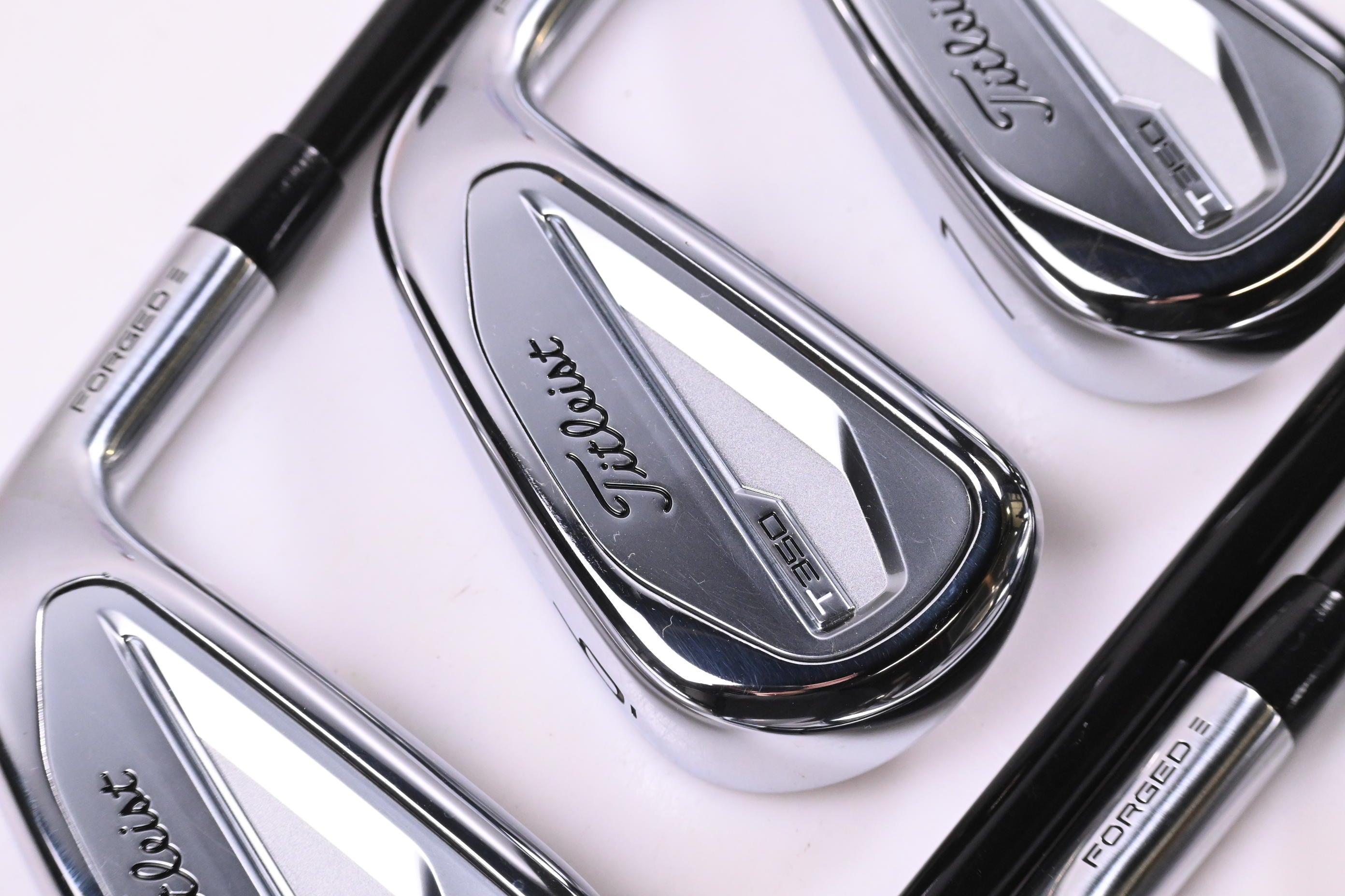 Titleist T350 Irons / 5-PW+48° / Regular Flex Tensei AV Red AM(2) Shafts