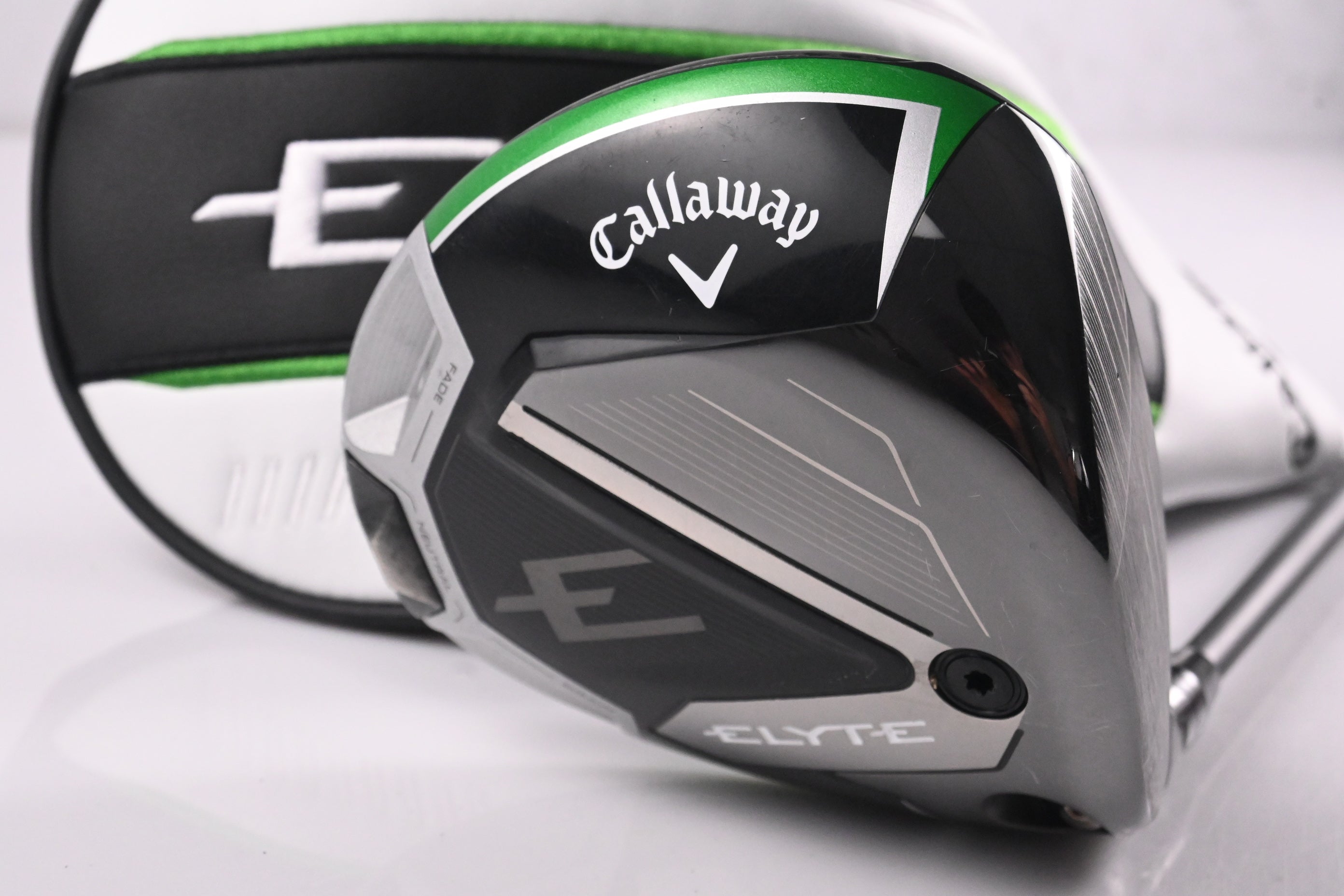 Callaway Elyte Driver / 10.5 Degree / Regular Flex Vanquish 4 Shaft