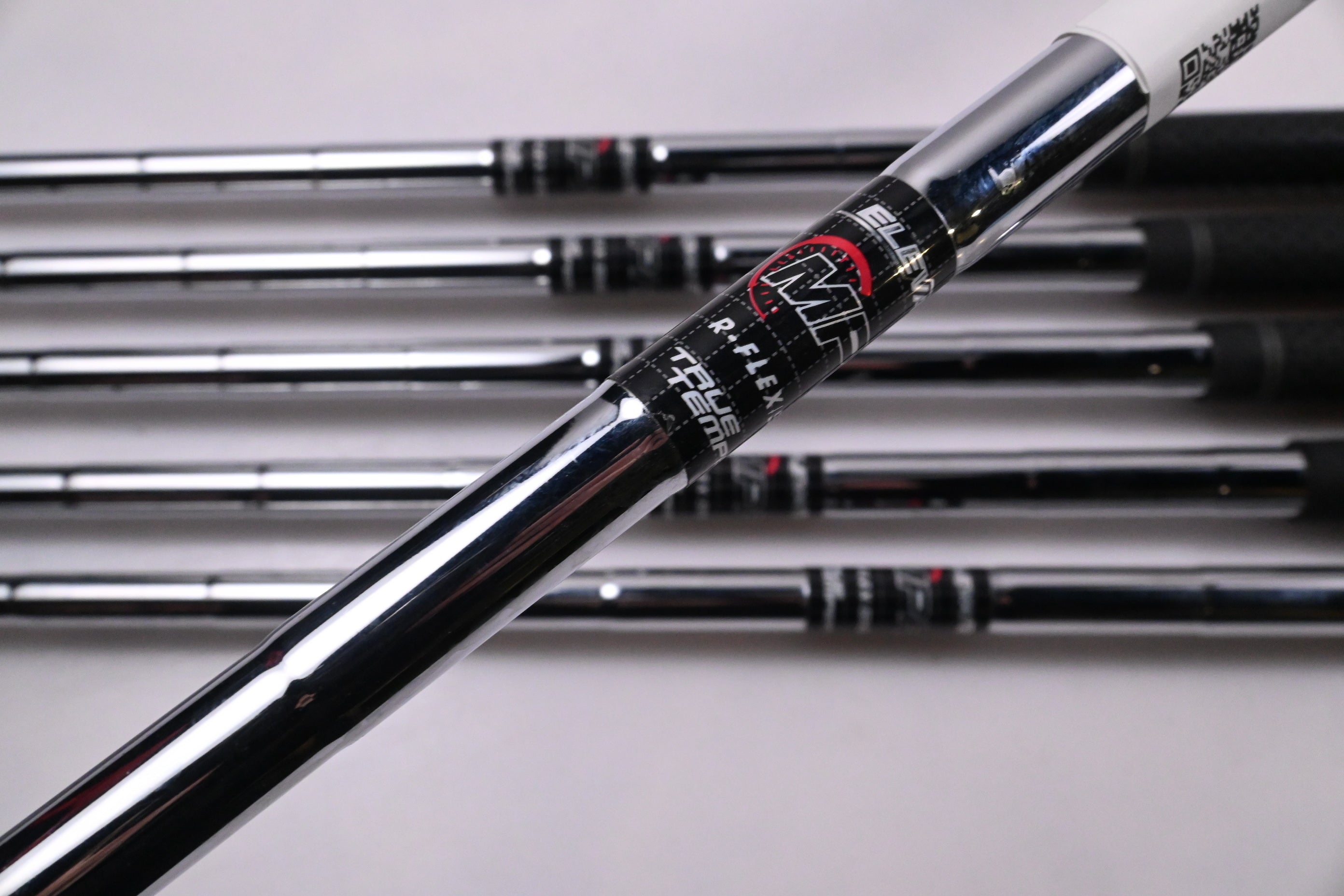 Callaway Rogue ST Max Irons / 5-PW / Regular Flex Elevate MPH 95 Shafts