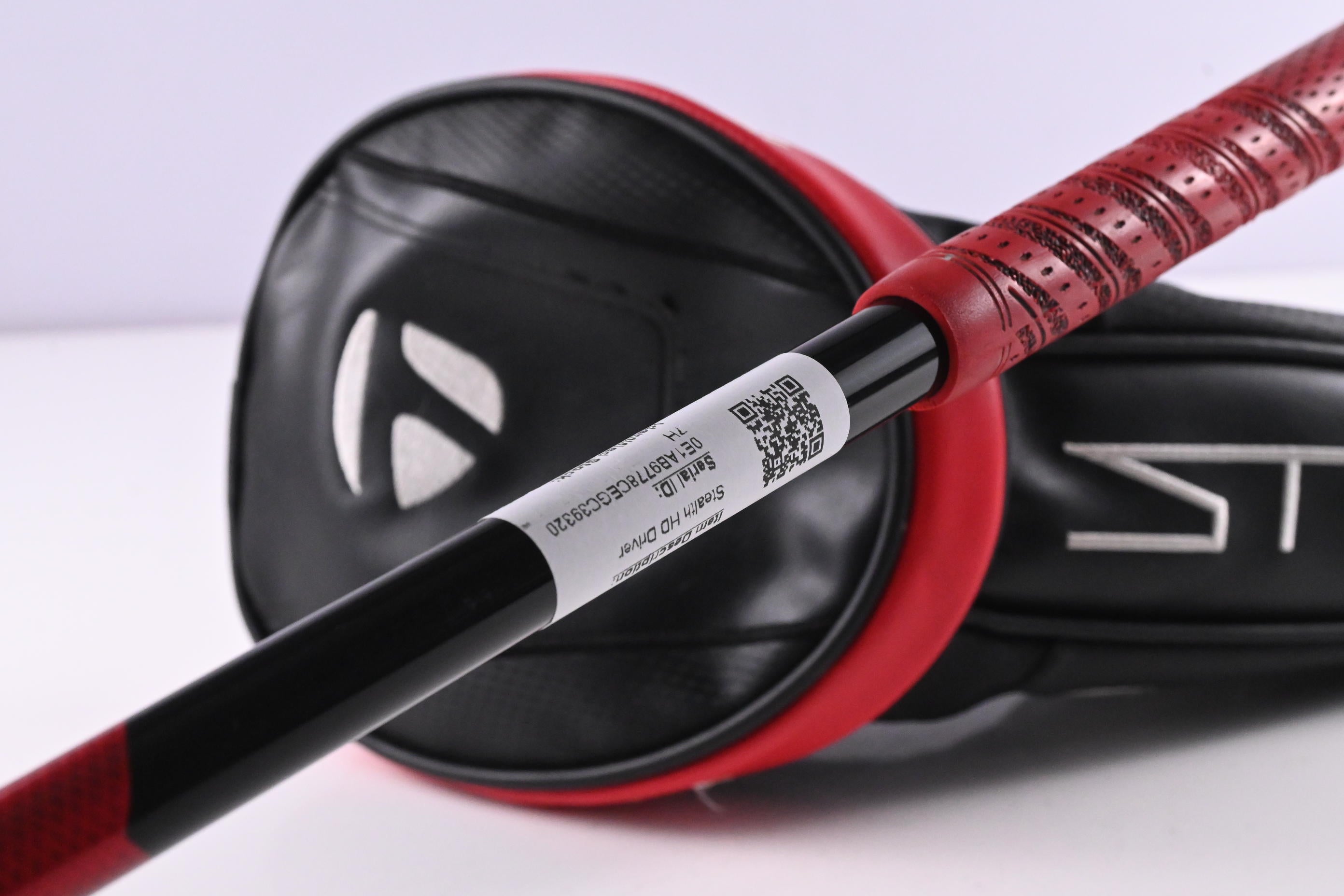 Taylormade Stealth Plus Driver / 9 Degree / Regular Flex Fujikura Ventus Red 5