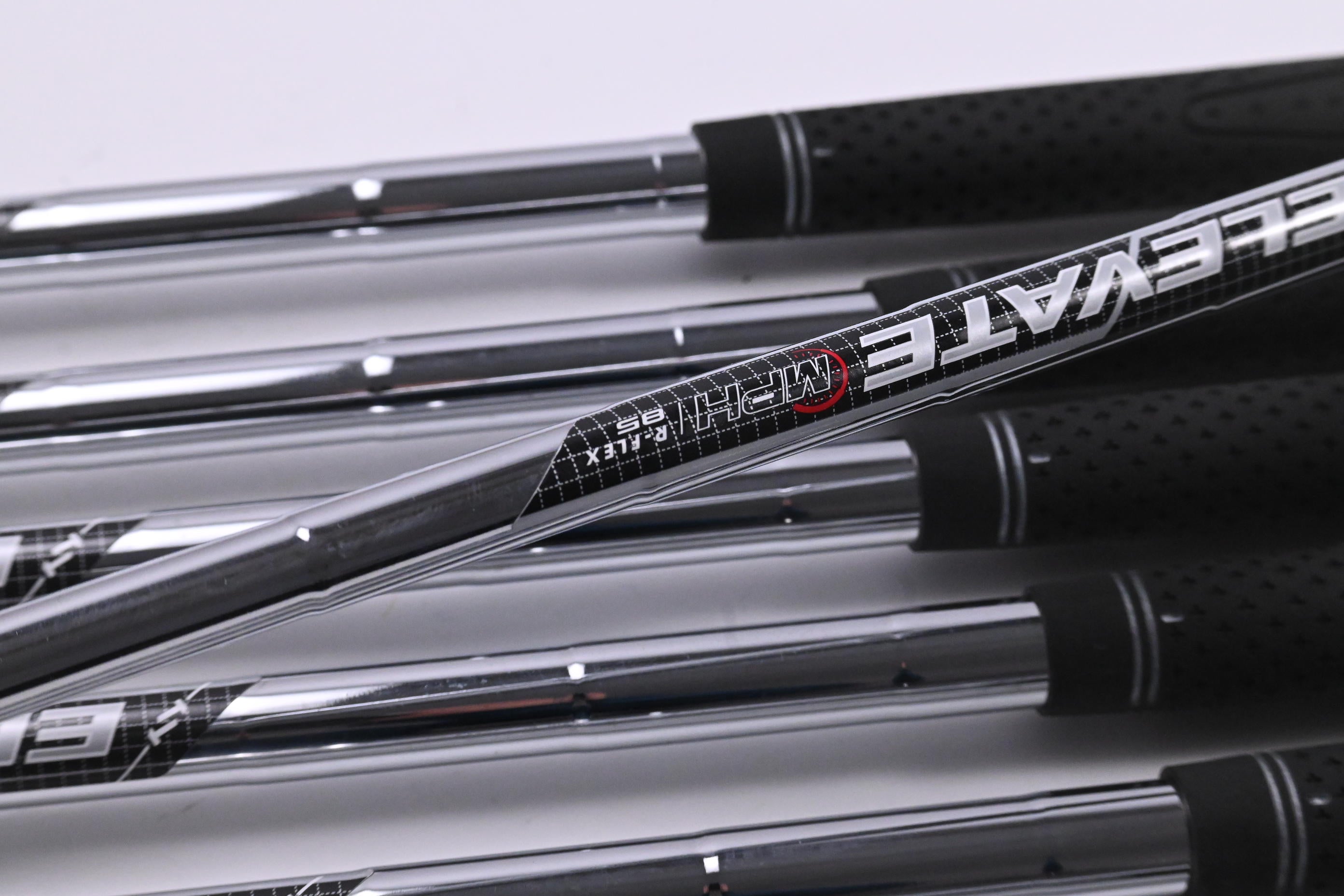 Callaway Big Bertha 2023 Irons / 4-PW+SW / Regular Flex Elevate MPH 85 Shafts
