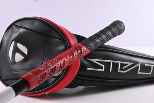 Taylormade Stealth Plus Driver / 9 Degree / Regular Flex Fujikura Ventus Red 5
