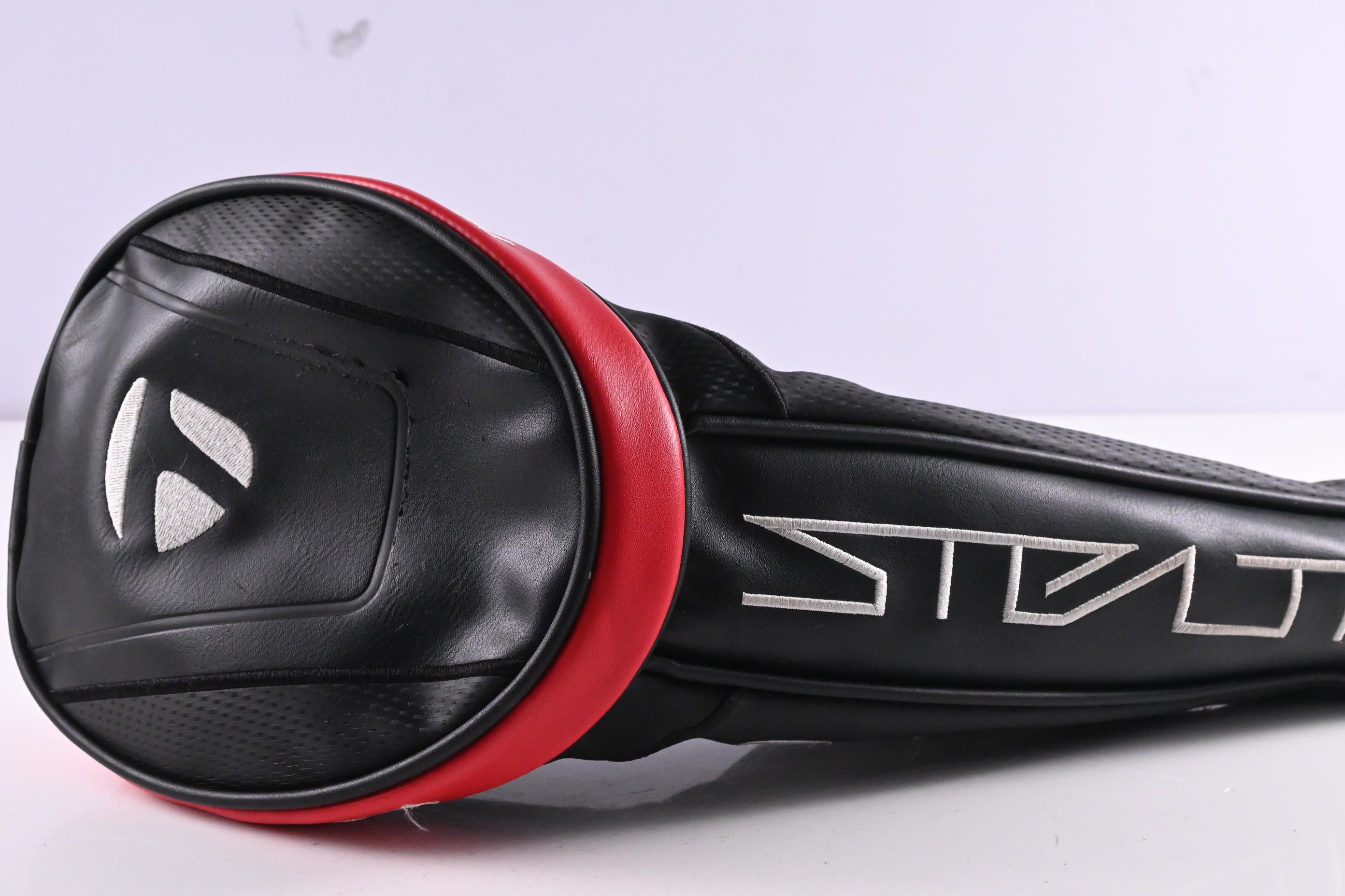 Taylormade Stealth Plus Driver / 9 Degree / Regular Flex Fujikura Ventus Red 5