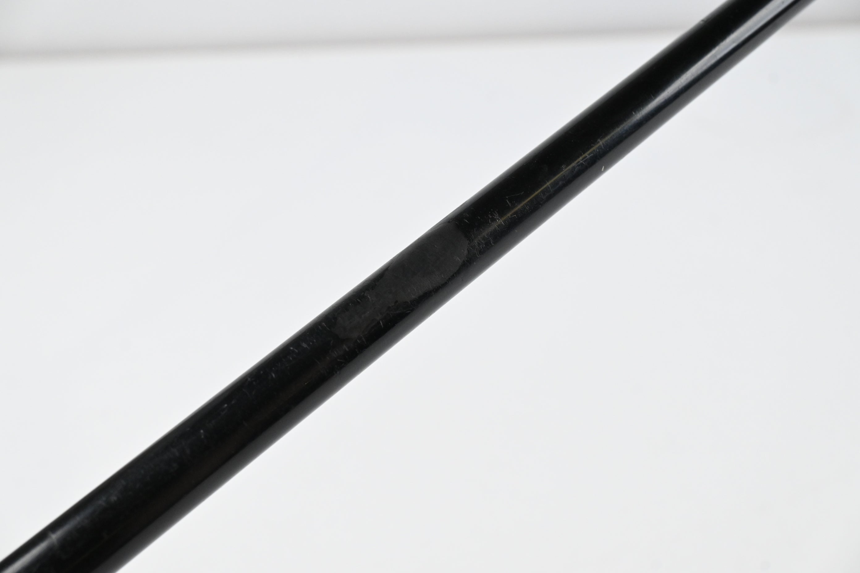 Taylormade R11 Driver / 9 Degree / Stiff Flex Fujikura Blur 60 Shaft