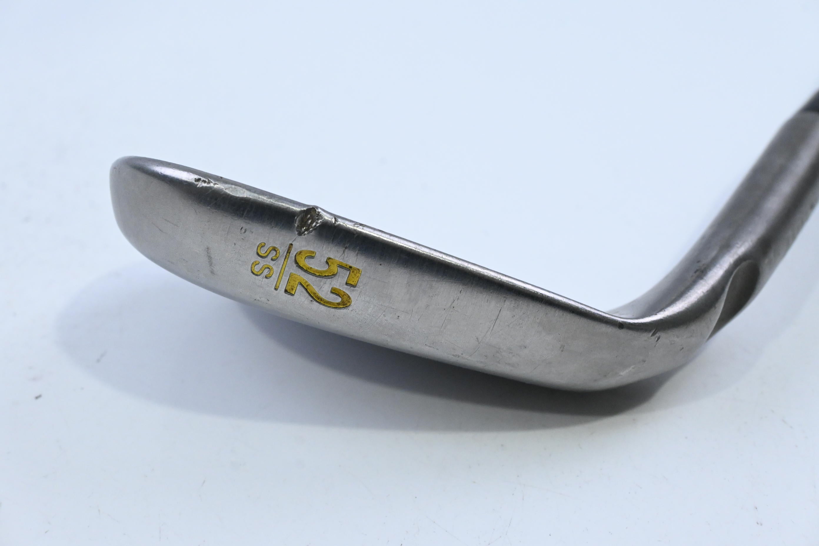 Ping Tour Gorge Gap Wedge / 52 Degree / Yellow Dot / X-Flex Project X PXI Shaft