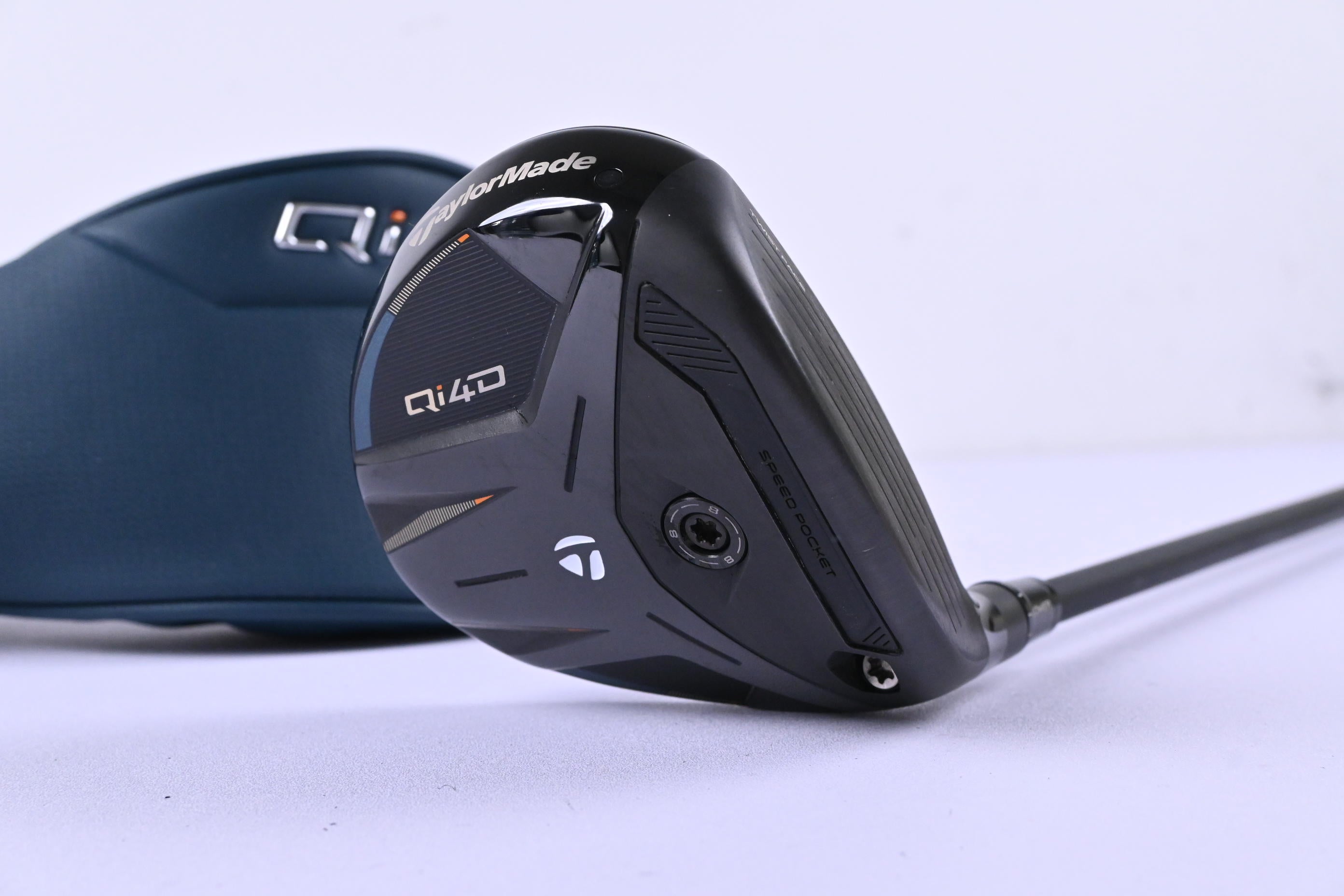 Taylormade Qi4D #5 Wood / 18 Degree / Regular Flex REAX 55 Shaft