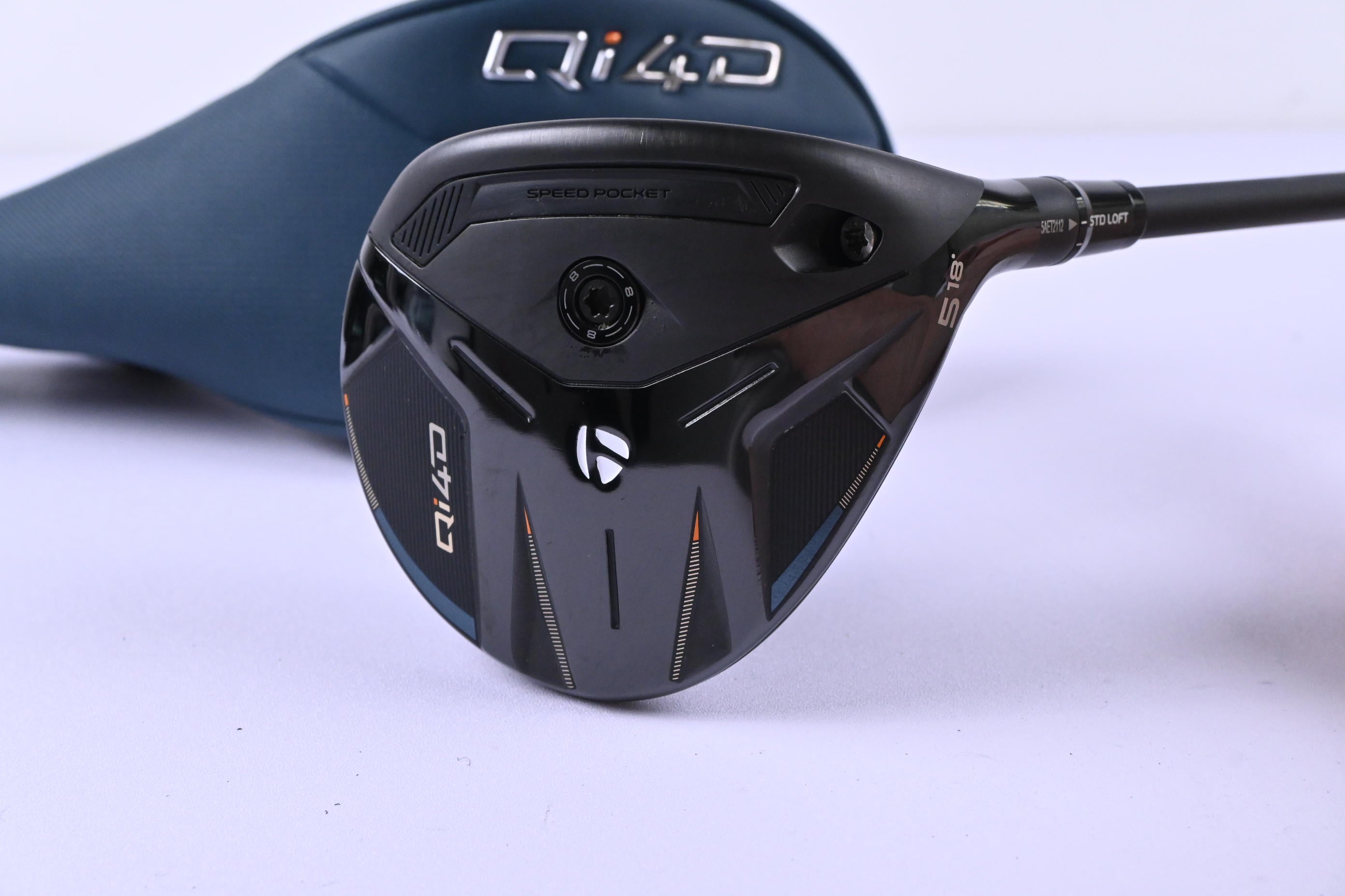 Taylormade Qi4D #5 Wood / 18 Degree / Regular Flex REAX 55 Shaft