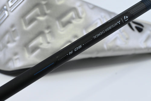 Taylormade Qi35 Driver / 10.5 Degree / Regular Flex UST REAX 50