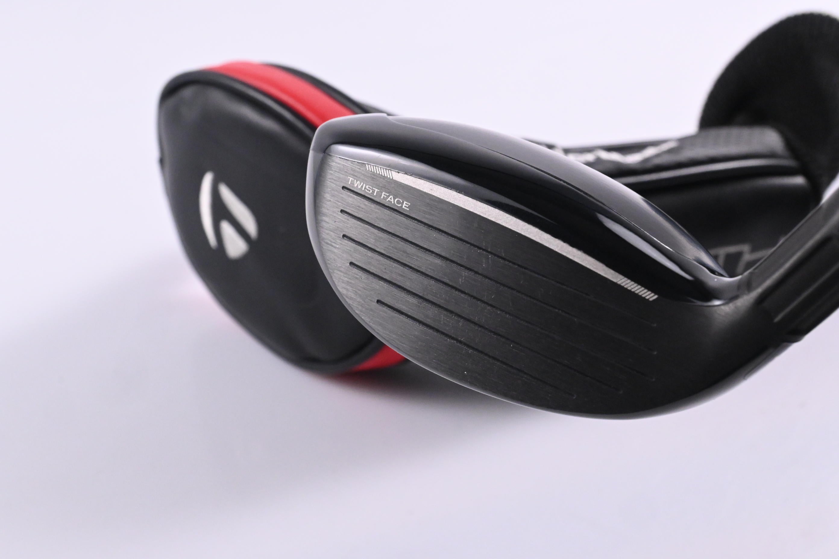 Taylormade Stealth #3 Hybrid / 19 Degree / Stiff Flex Ventus Red 7 Shaft