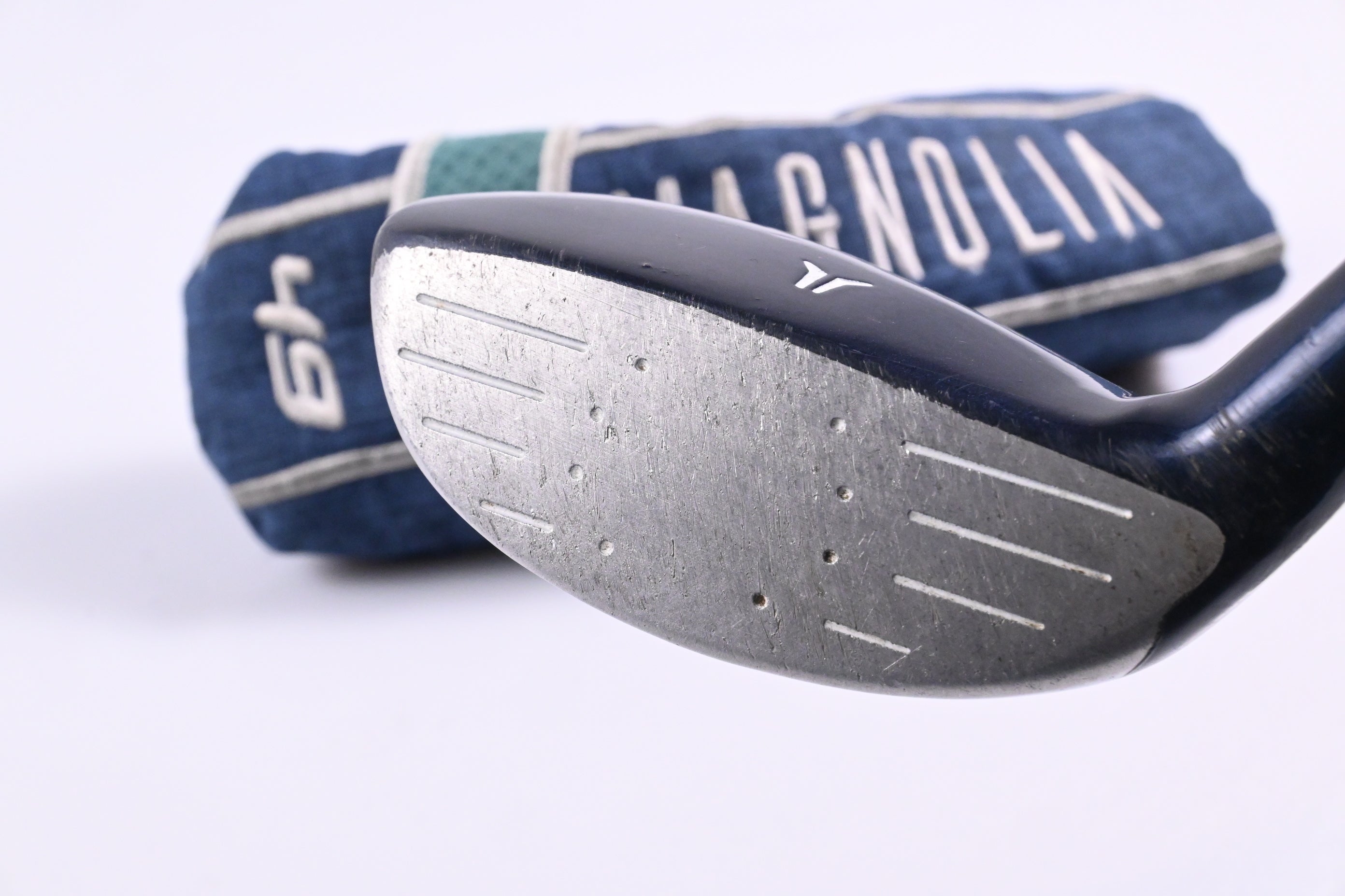 Ladies Wilson Magnolia #6 Hybrid / 26 Degree / Ladies Flex Magnolia Shaft