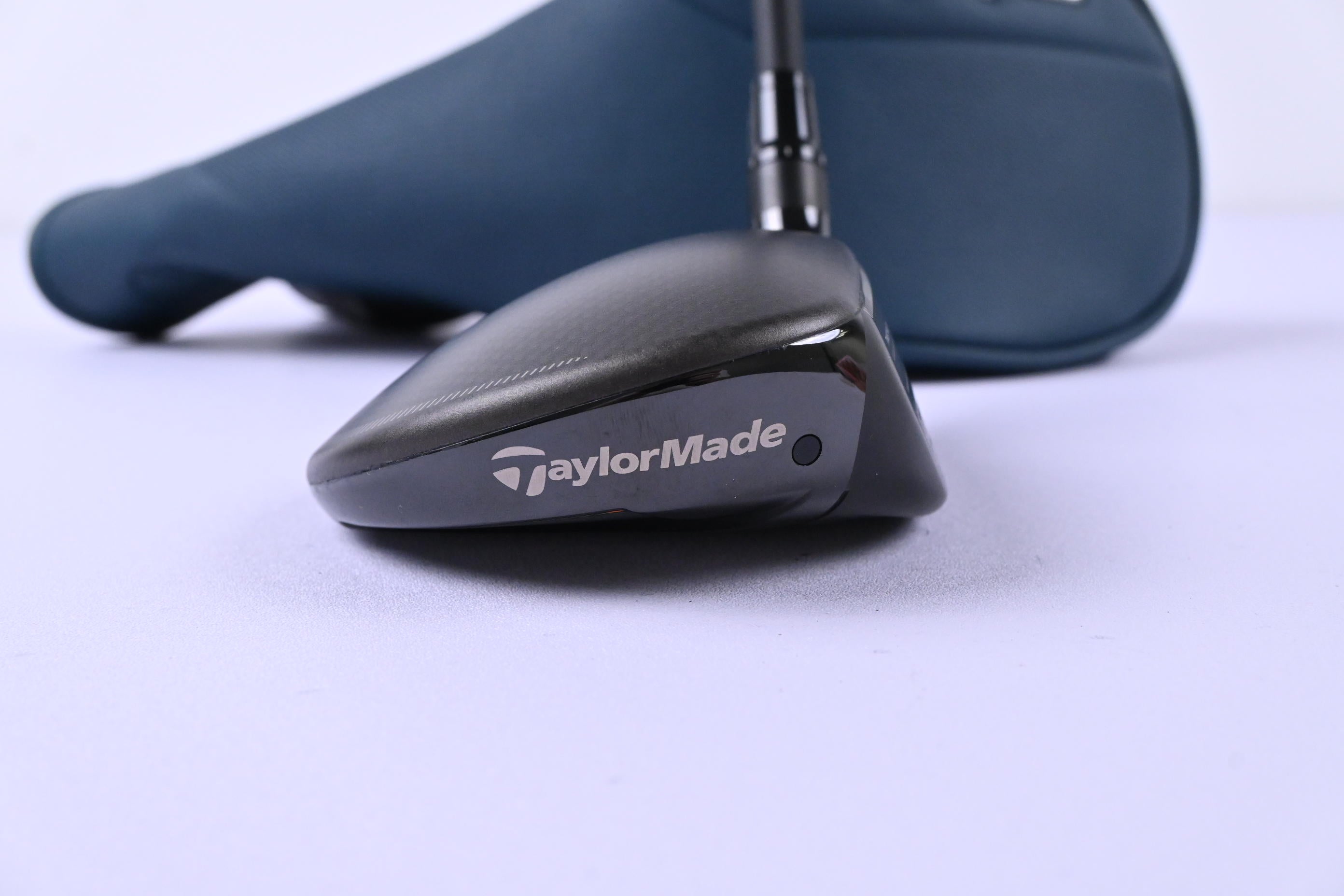 Taylormade Qi4D #5 Wood / 18 Degree / Regular Flex REAX 55 Shaft