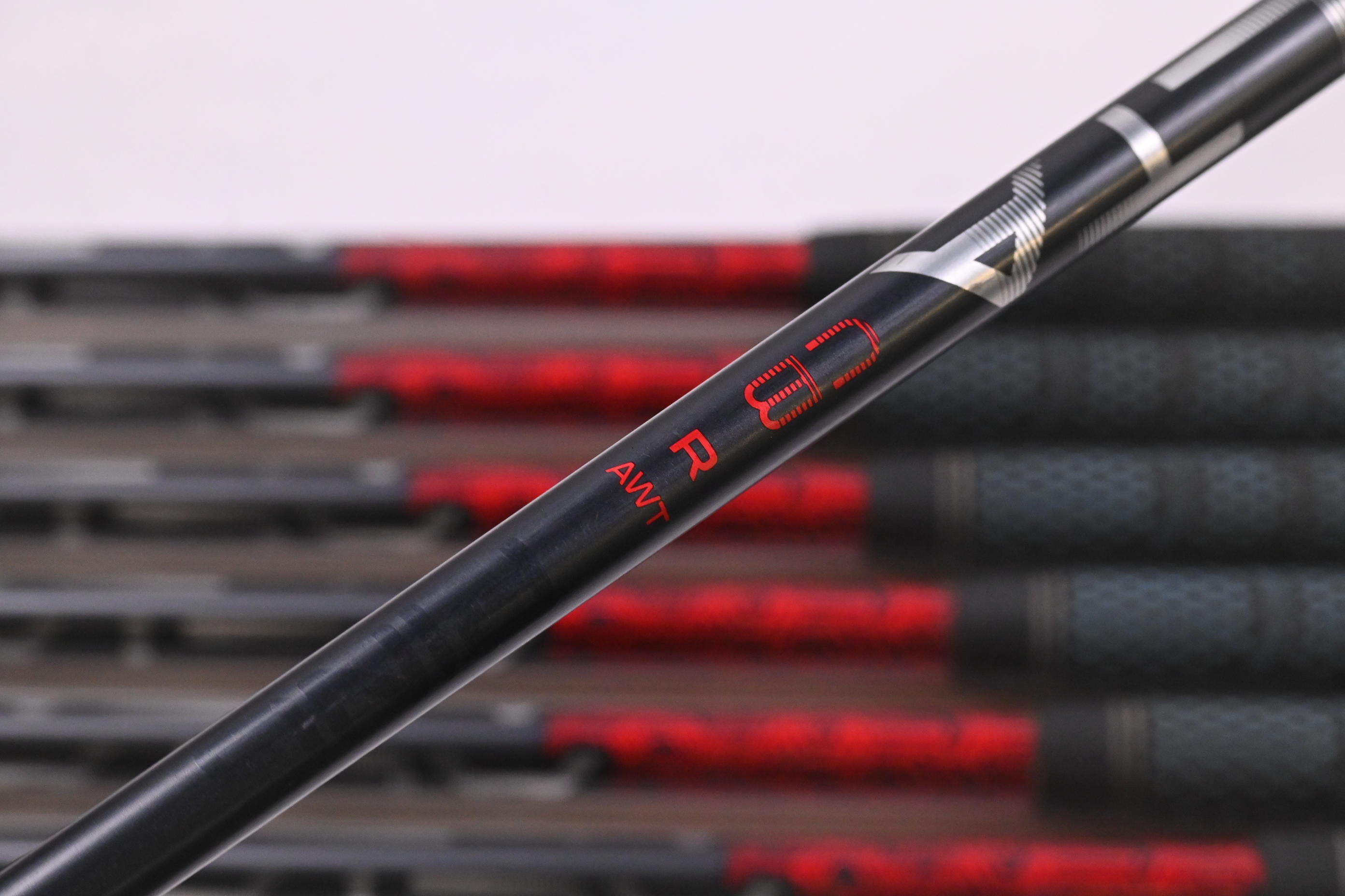 Ping G410 Irons / 5-PW+GW / Green Dot / Regular Flex Ping Alta CB Red Shafts