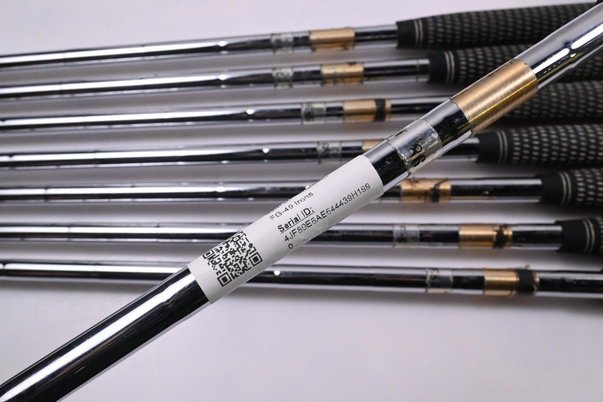 Wilson FG-49 Irons / 3-PW / Stiff Flex Dynamic Gold Shafts