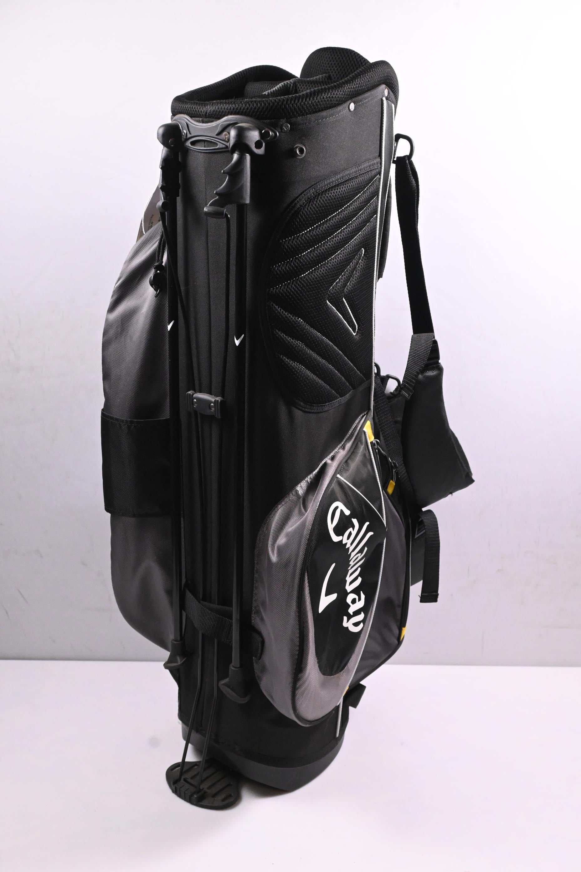 Callaway Warbird Stand Bag / 6-Way Divider / Black, Grey